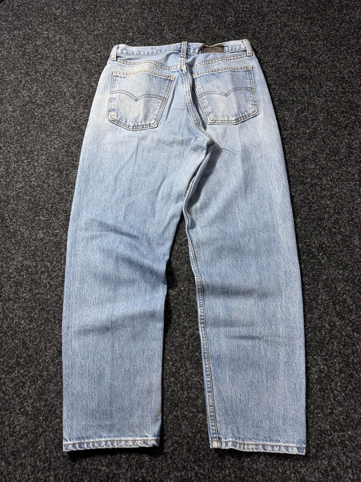 Levi's Vintage Clothing Vintage 90s Levi's 618 Relaxed Straight Light Wash Jeans Size US 32 / EU 48 - 12 Thumbnail