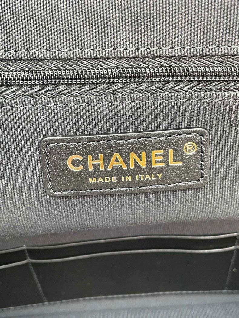 Chanel Chanel 24K Quilted Handle Camera Bag -2505 Size ONE SIZE - 7 Thumbnail