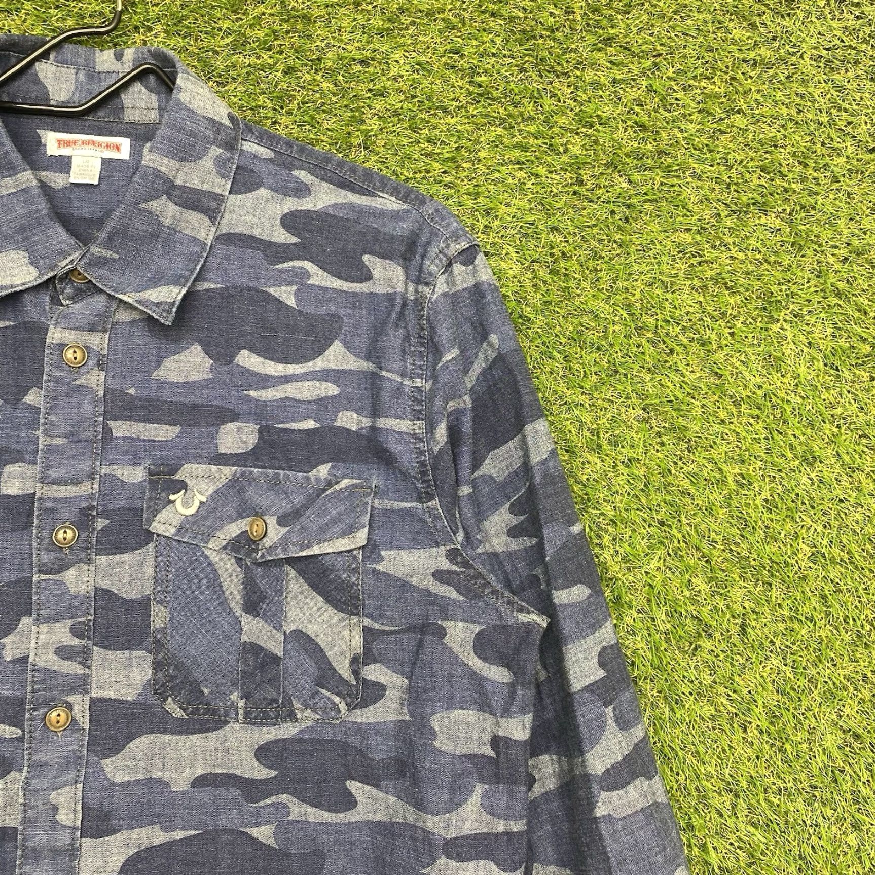 True Religion True Religion Shirt Mens Large Blue Camo Long Sleeve Button Up AOP Western 2000s Size US L / EU 52-54 / 3 - 3 Thumbnail