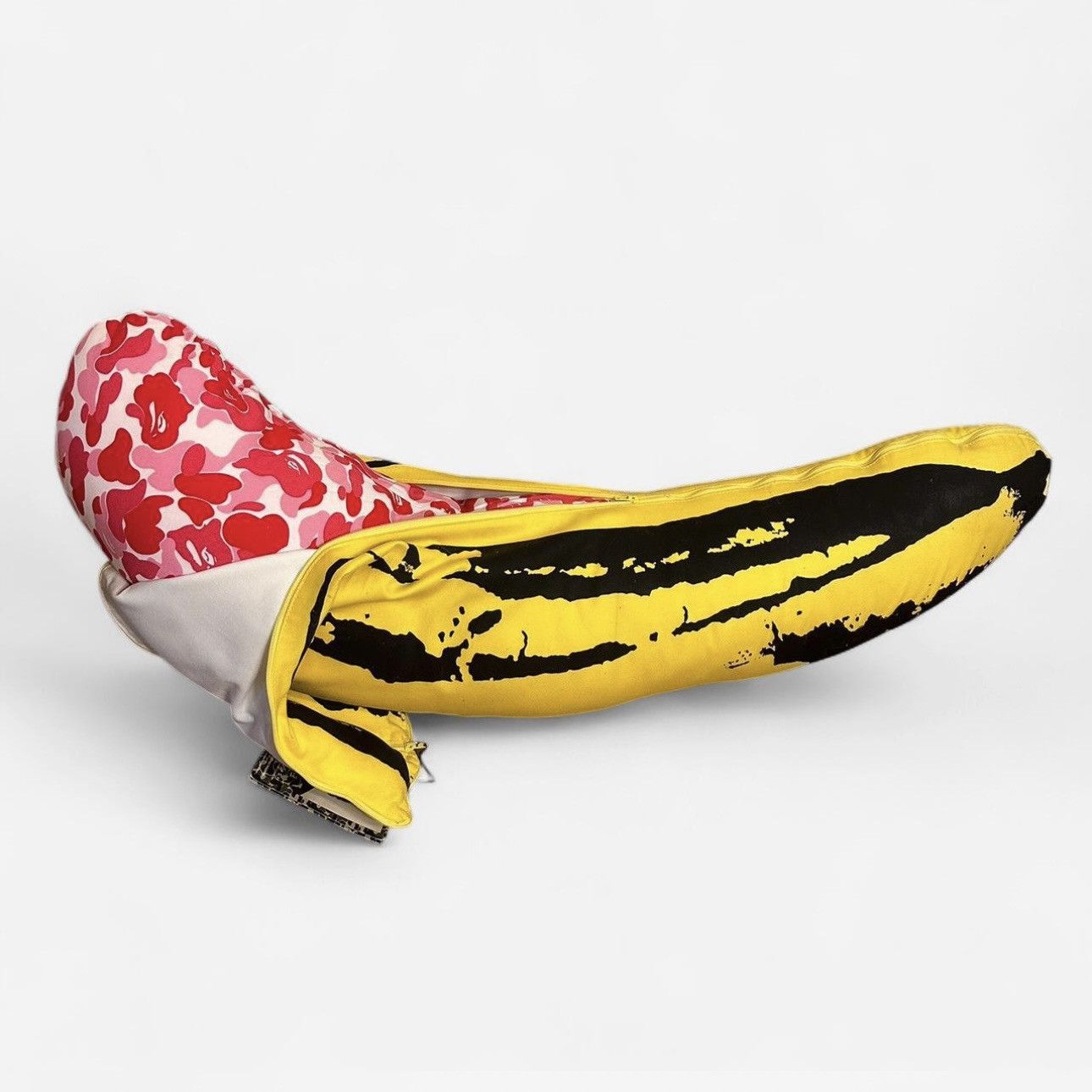 Andy Warhol Andy Warhol x Bape Banana Pillow Pink Size ONE SIZE - 2 Thumbnail