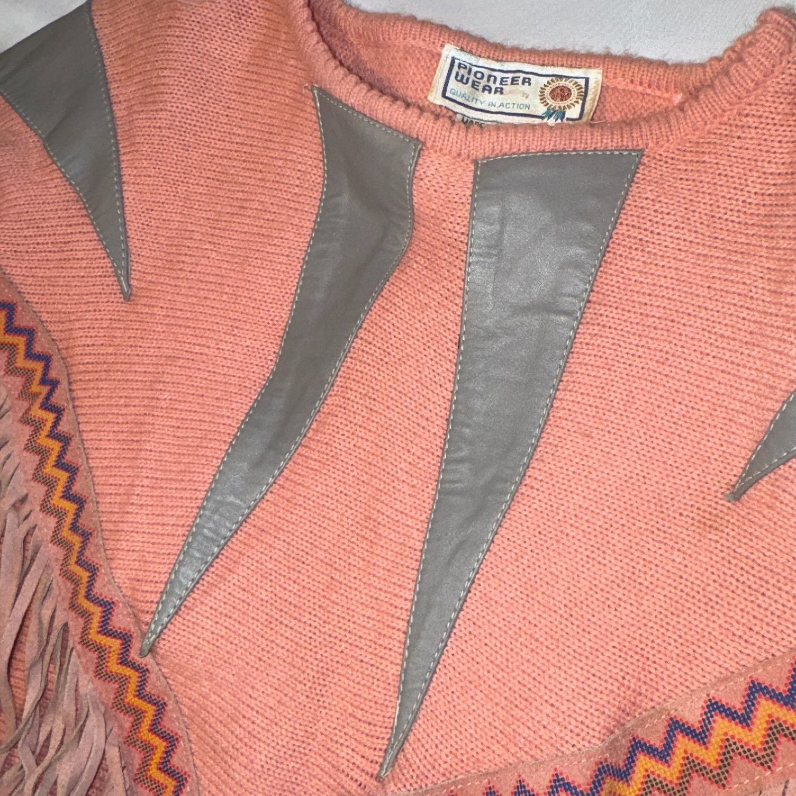 Other Vintage Pioneer Wear Pink Pastel Fringe Southwestern Sweater Size M / US 6-8 / IT 42-44 - 3 Thumbnail