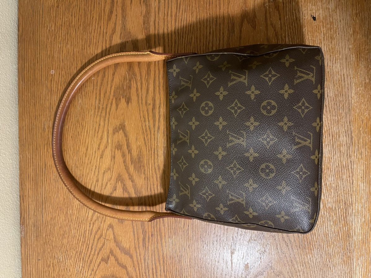 Louis Vuitton Louis Vuitton Looping MM in Monogram Canvas Size ONE SIZE - 4 Thumbnail