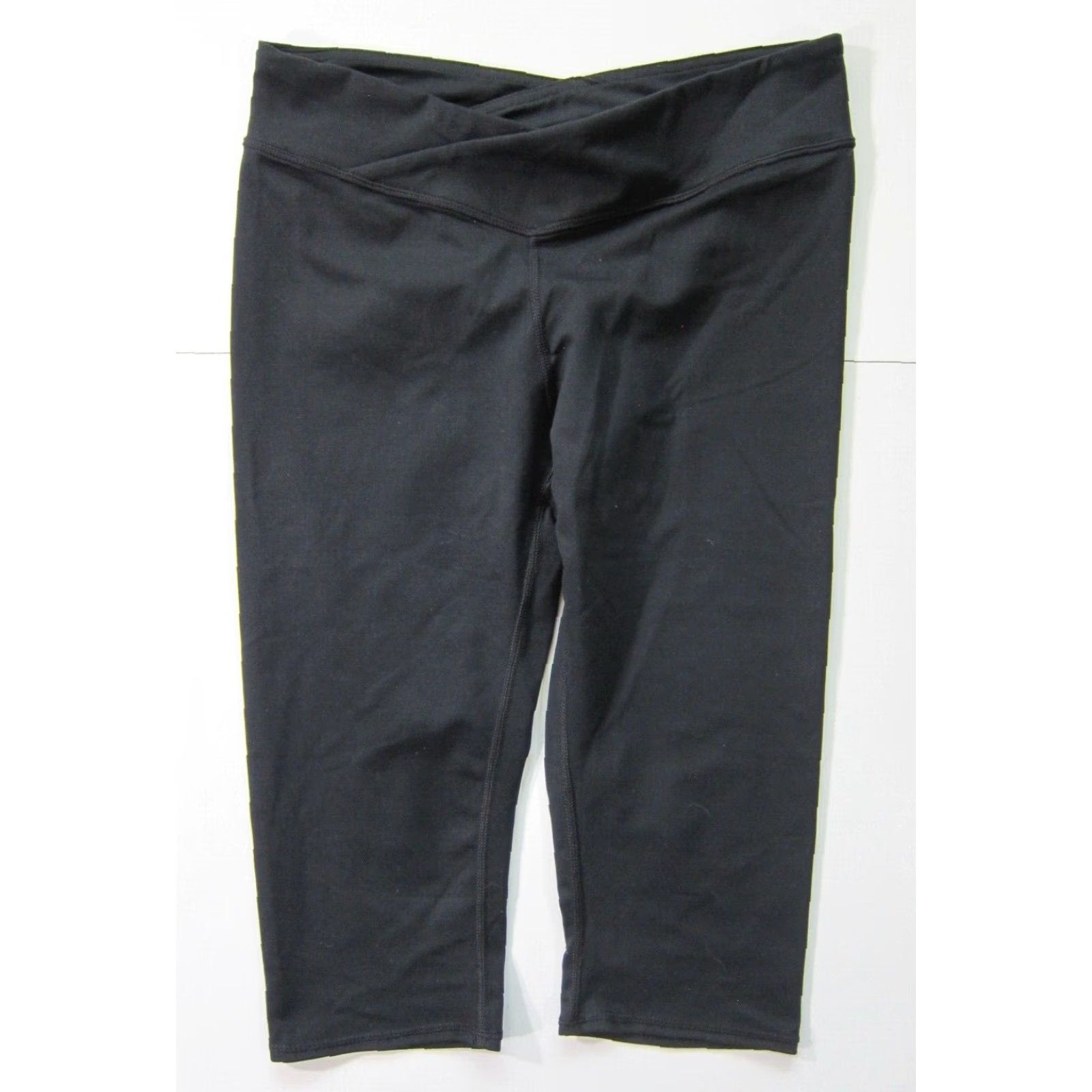 Fabletics Fabletics Black Stretch Compression Cropped Yoga Workout Legging Pant Women M Size 32" / US 10 / IT 46 - 6 Thumbnail