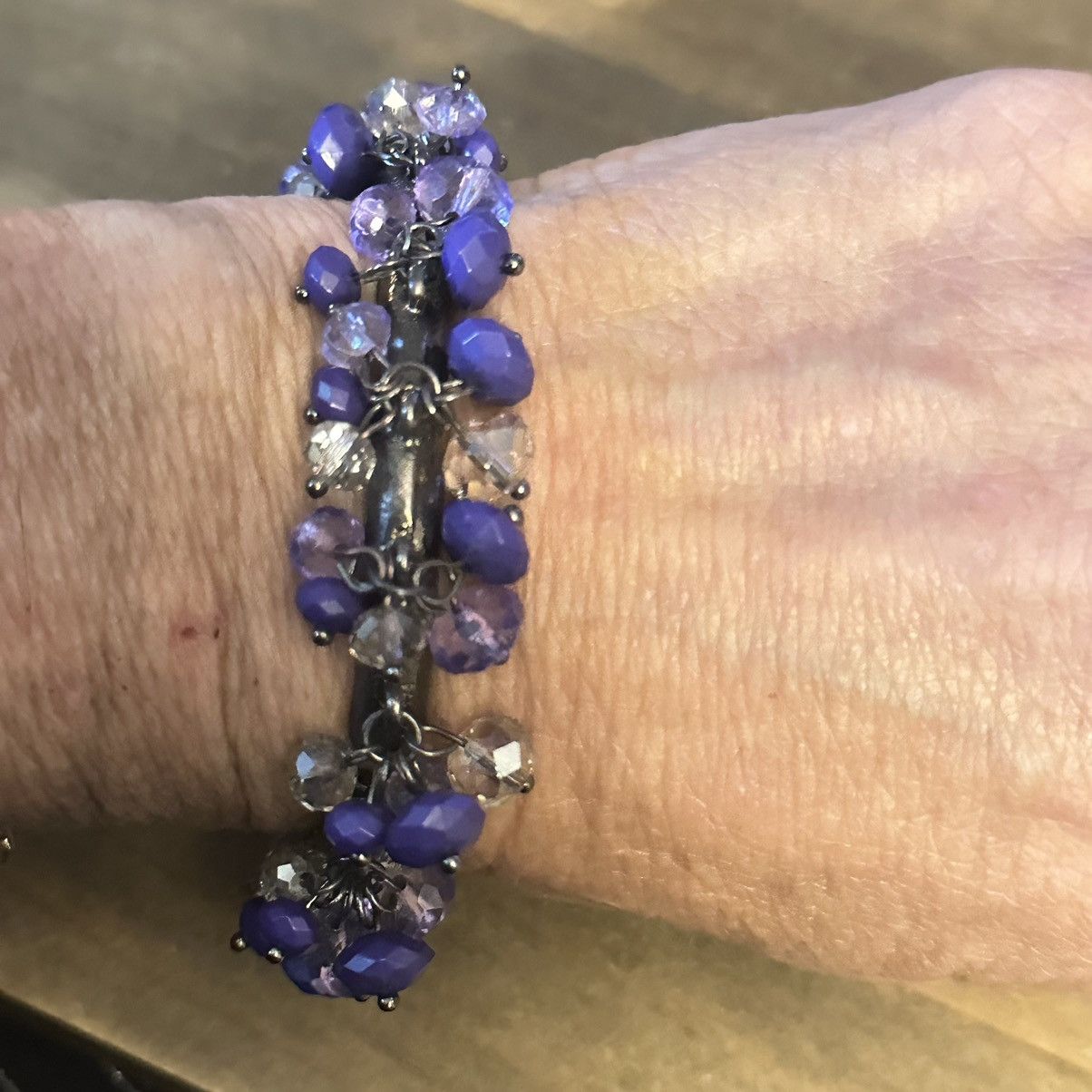 Other Purple cluster dangle bead stretch bracelet Size ONE SIZE - 3 Thumbnail