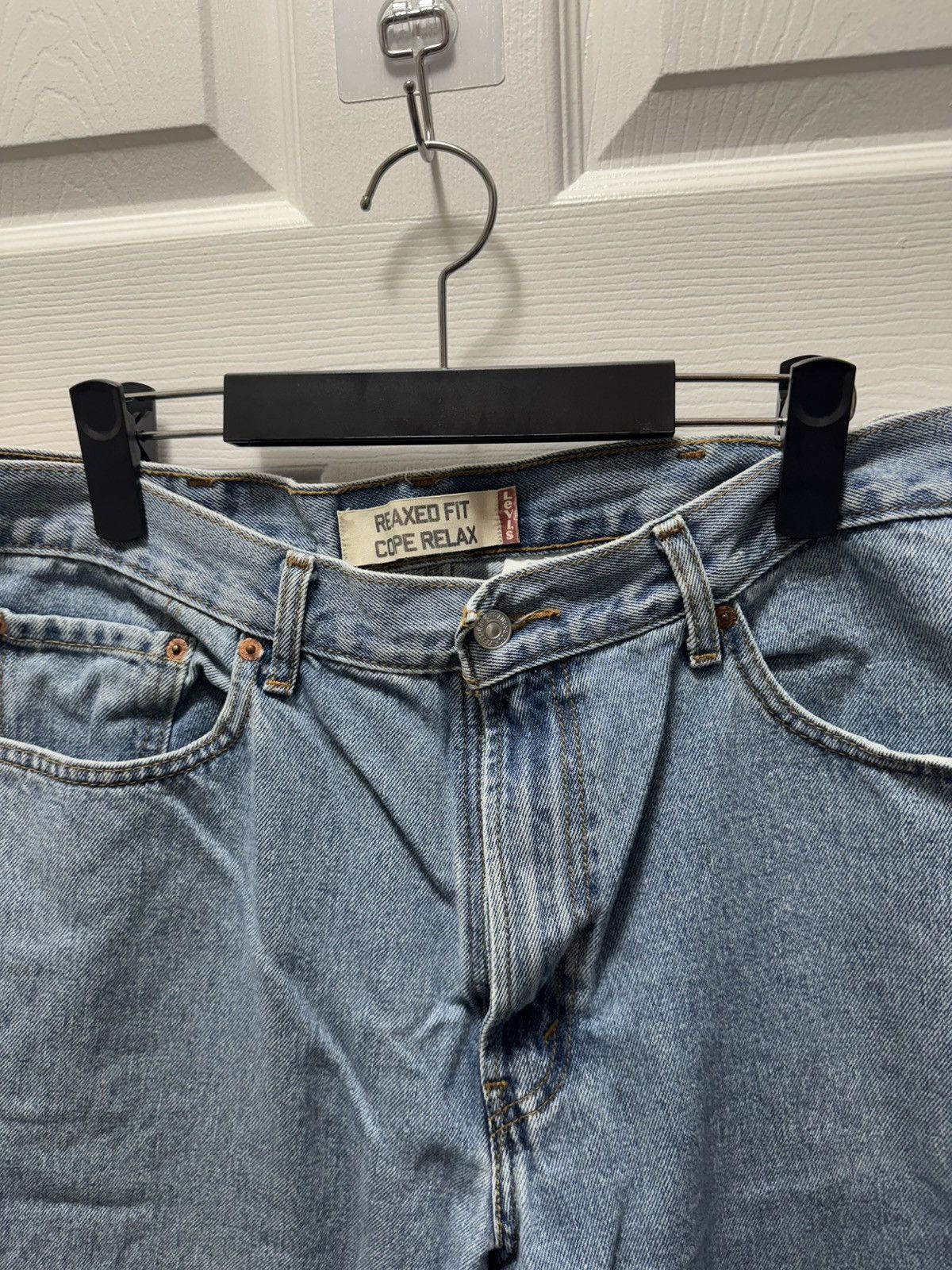 Levi's Vintage Clothing Levi's Levis Relaxed Fit Light Wash Denim Jeans 38x30 No # Size US 38 / EU 54 - 4 Thumbnail