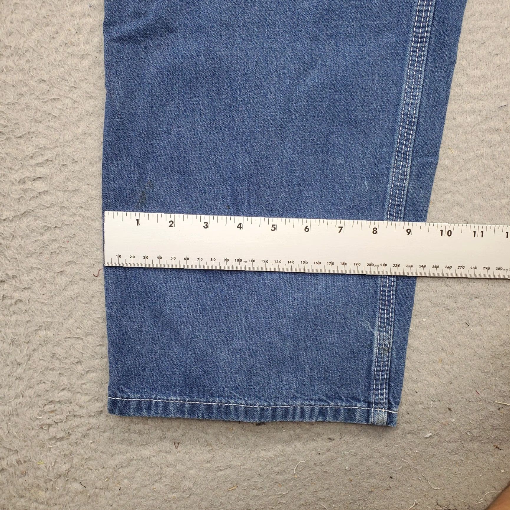 Carhartt Carhartt Jeans Men's 38/32 Blue Denim Dungaree Fit Medium Wash Carpenter Straight 5-Pocket Mens Size: 38/32 Blue Denim Regular Fit Size US 38 / EU 54 - 5 Thumbnail