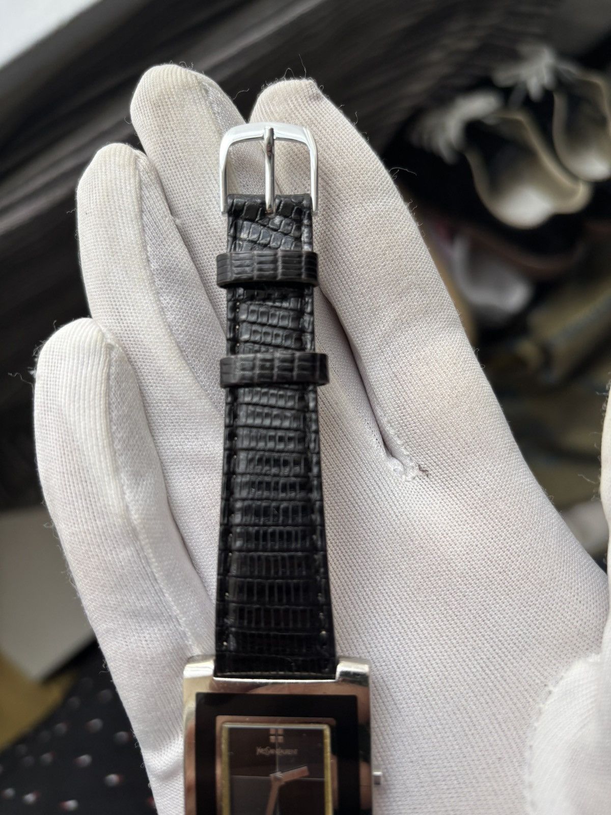 Yves Saint Laurent Vintage YSL square enamel bezel square grey black dial croc Size ONE SIZE - 4 Thumbnail