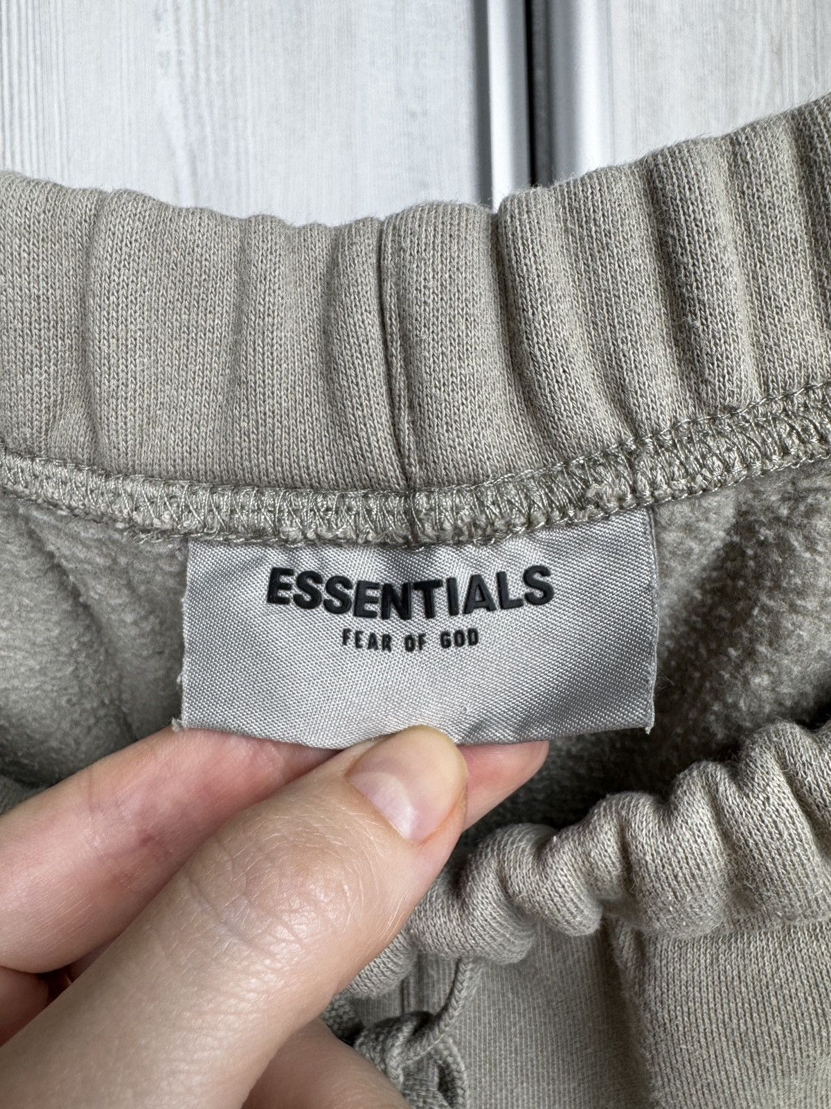 Fear of God Essentials Fear of God beige cotton sweatpants Size US 32 / EU 48 - 9 Thumbnail