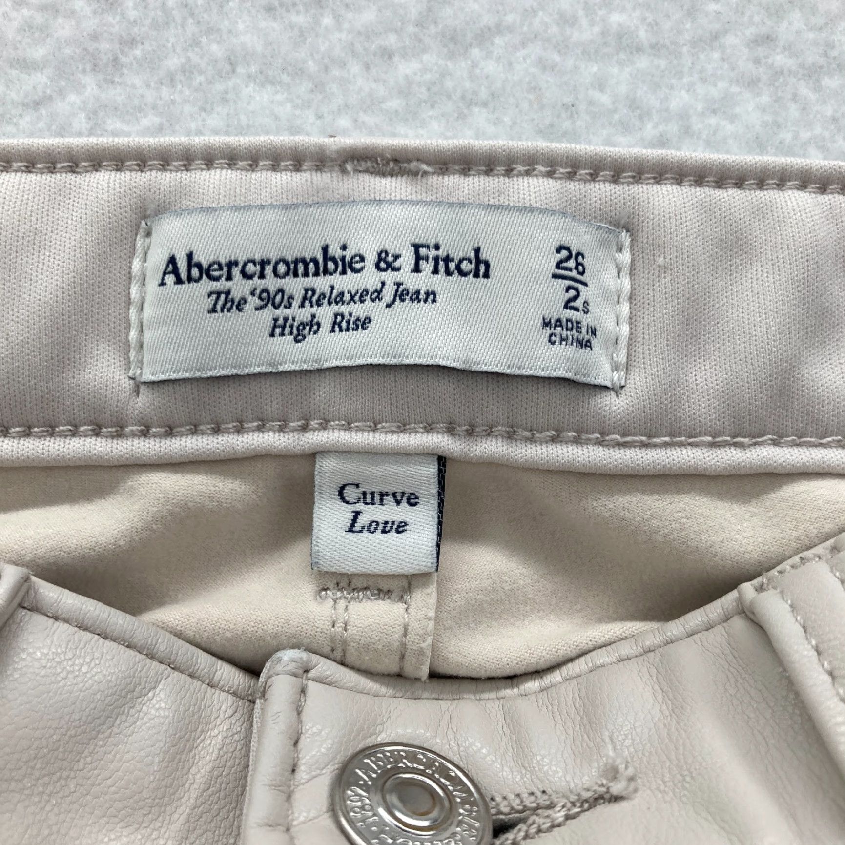 Abercrombie & Fitch Abercrombie & Fitch Curve Love Jeans Women's 26/2 Short 90s Straight Relaxed Beige Cotton Spandex Denim Jeans Women 90s Theme Mens Womens Size 26" / US 2 / IT 38 - 5 Thumbnail