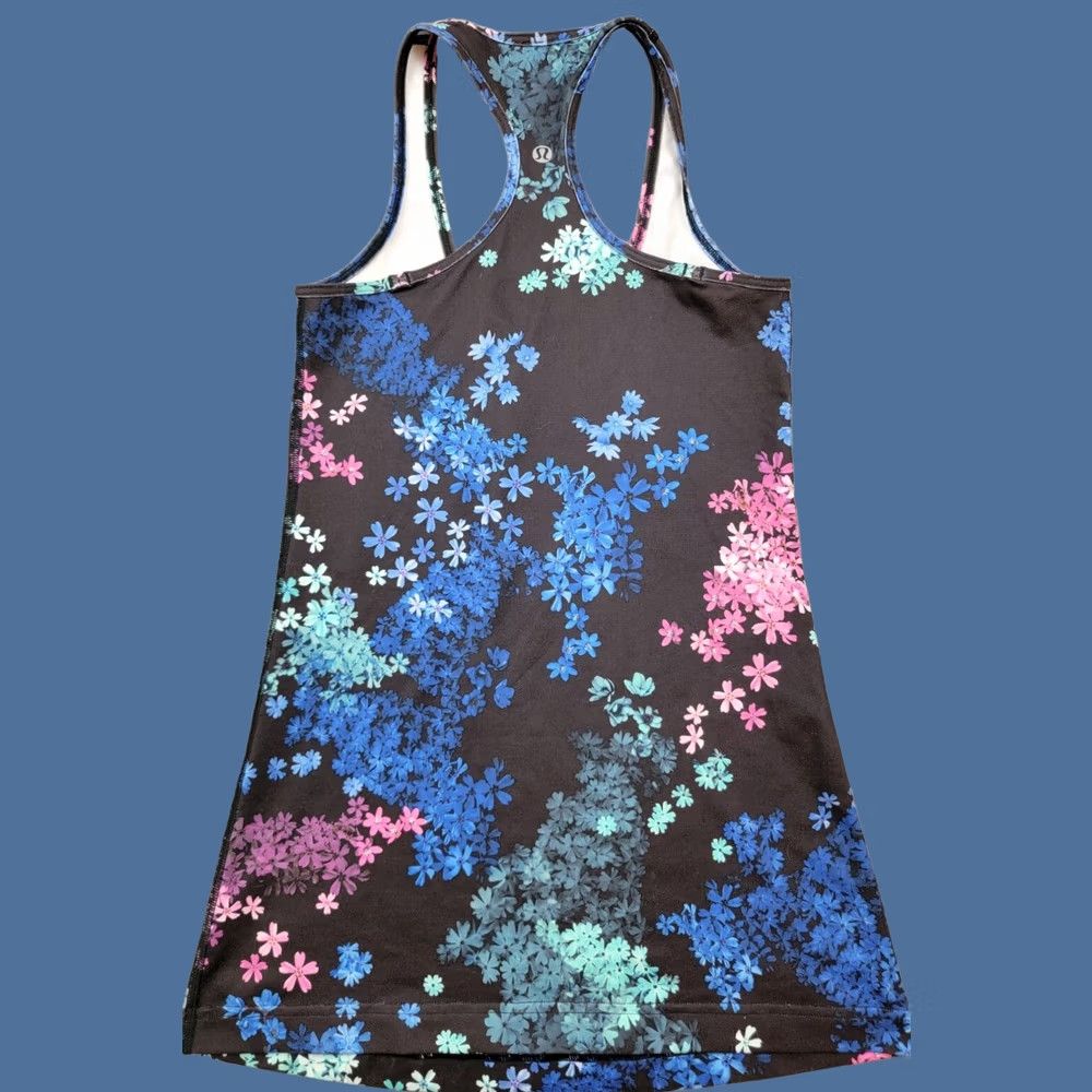 Lululemon Lululemon Tank Top Shirt Athletic Floral Racerback Black Size 4 Women Size S / US 4 / IT 40 - 1 Thumbnail