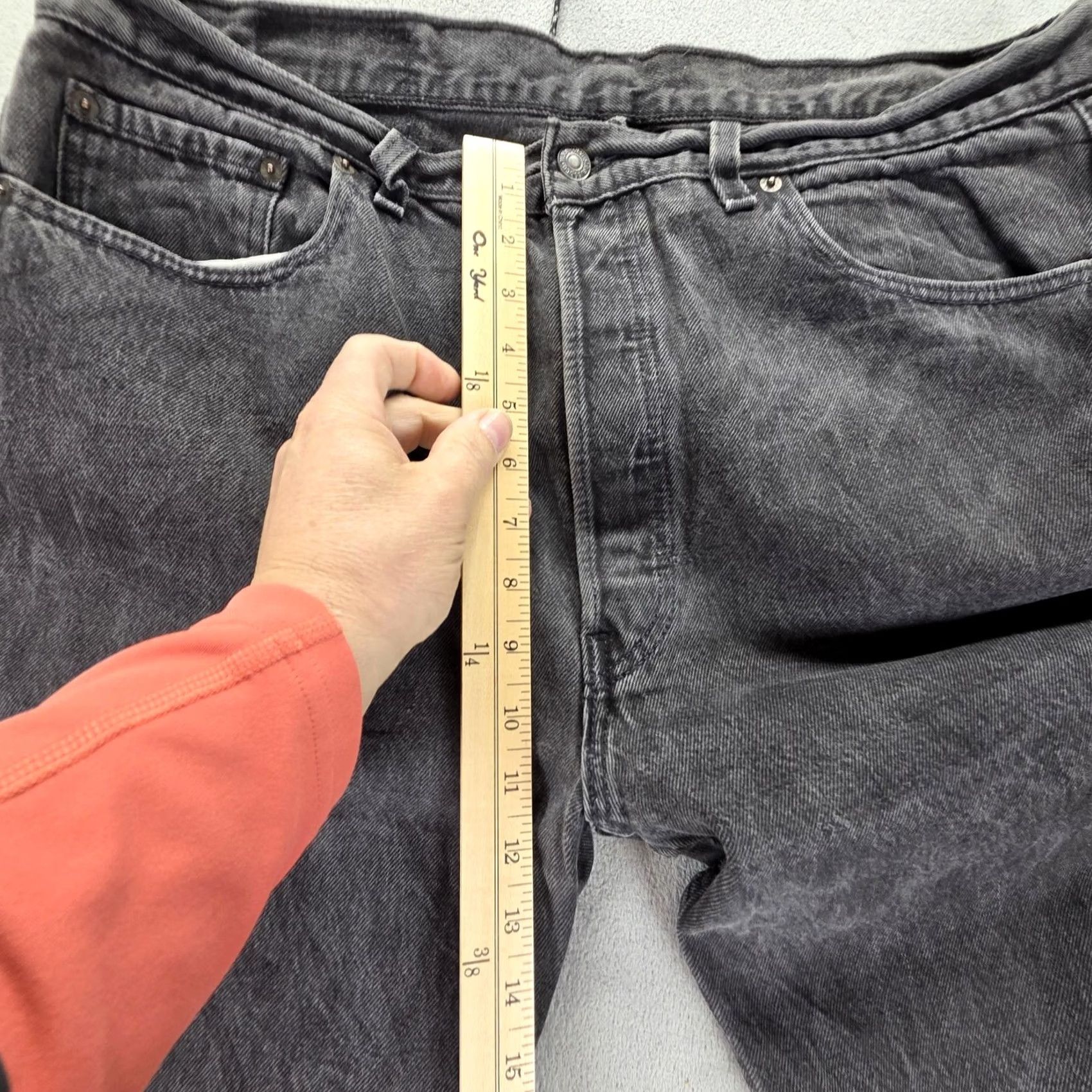 Levi's VINTAGE Levi's 501 Jeans Mens Black Regular Straight 36x31 Denim Charcoal Wash Distressed Pockets Logo USA USA Mens 501 Straight Jeans Black 36x31 Size US 36 / EU 52 - 7 Thumbnail