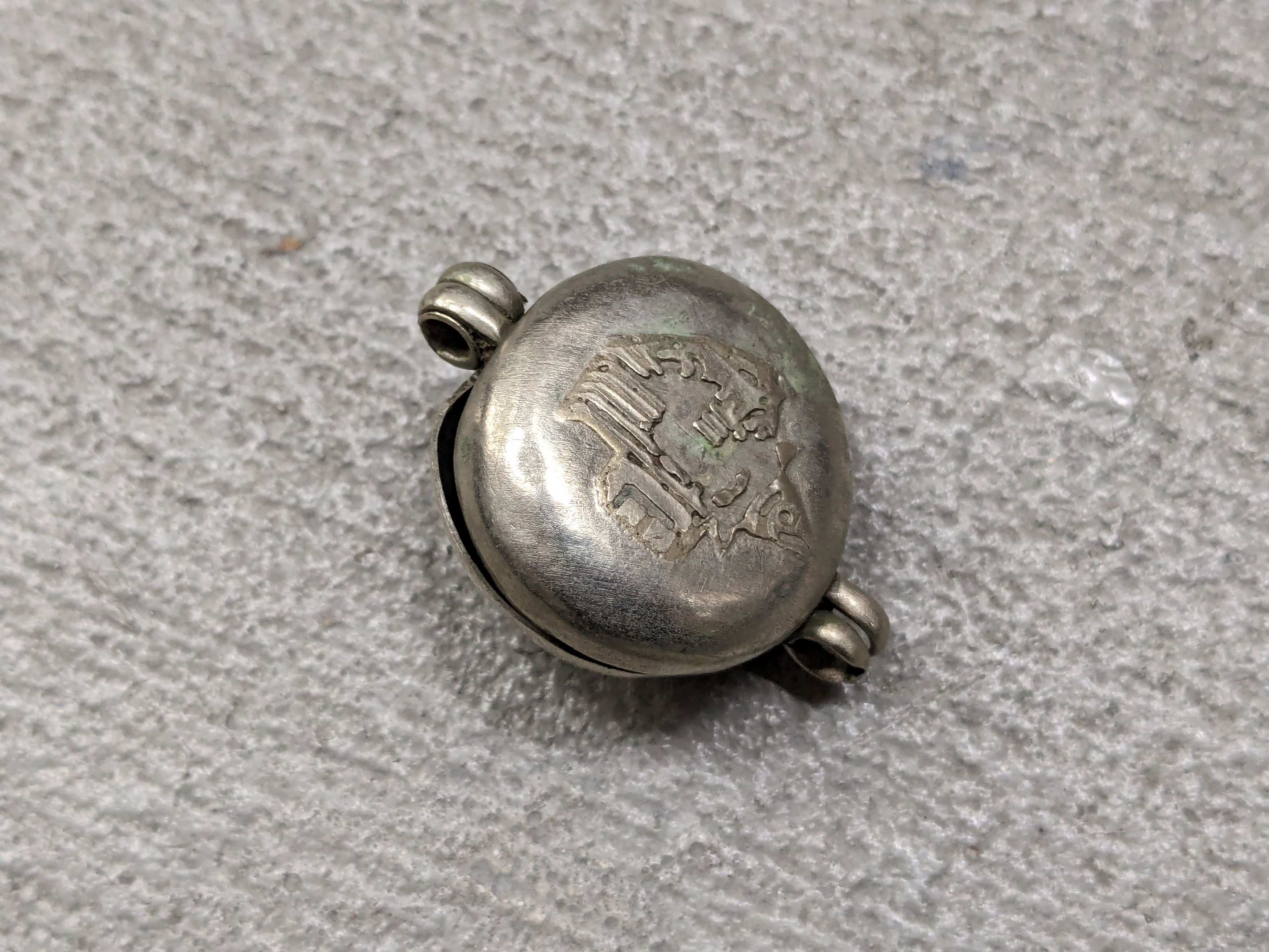 Jewelry × Vintage Vintage Tibetan Prayer Box Gau Pendant Size ONE SIZE - 10 Thumbnail