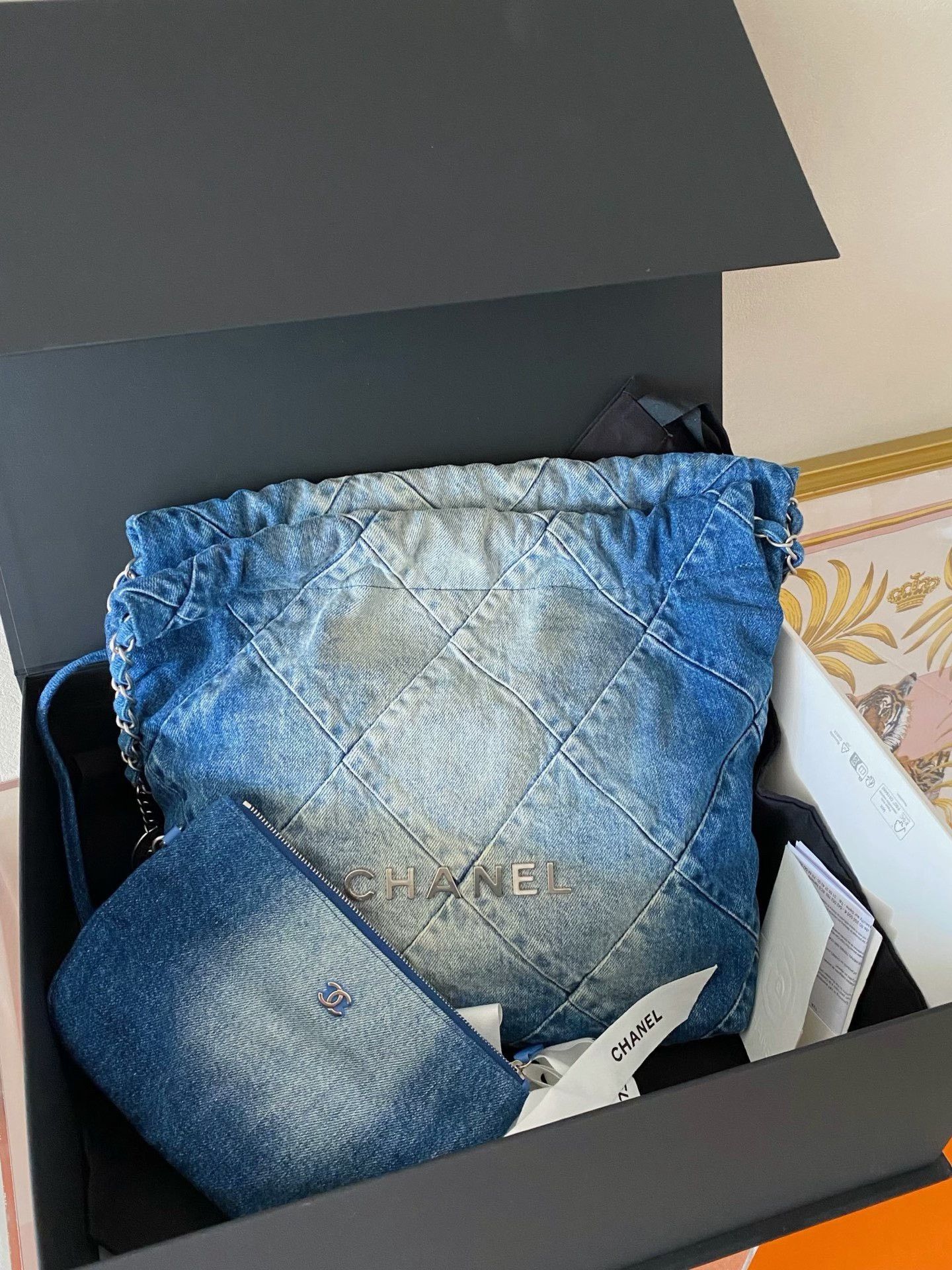 Chanel Pre-loved Bag Very good condition Size ONE SIZE - 1 Thumbnail