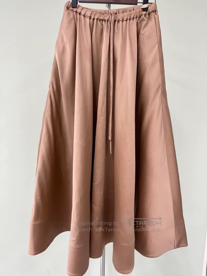 Valentino Valentino Solid mid-waisted pleated casual maxi skirt Size S / US 4 / IT 40 - 1 Thumbnail