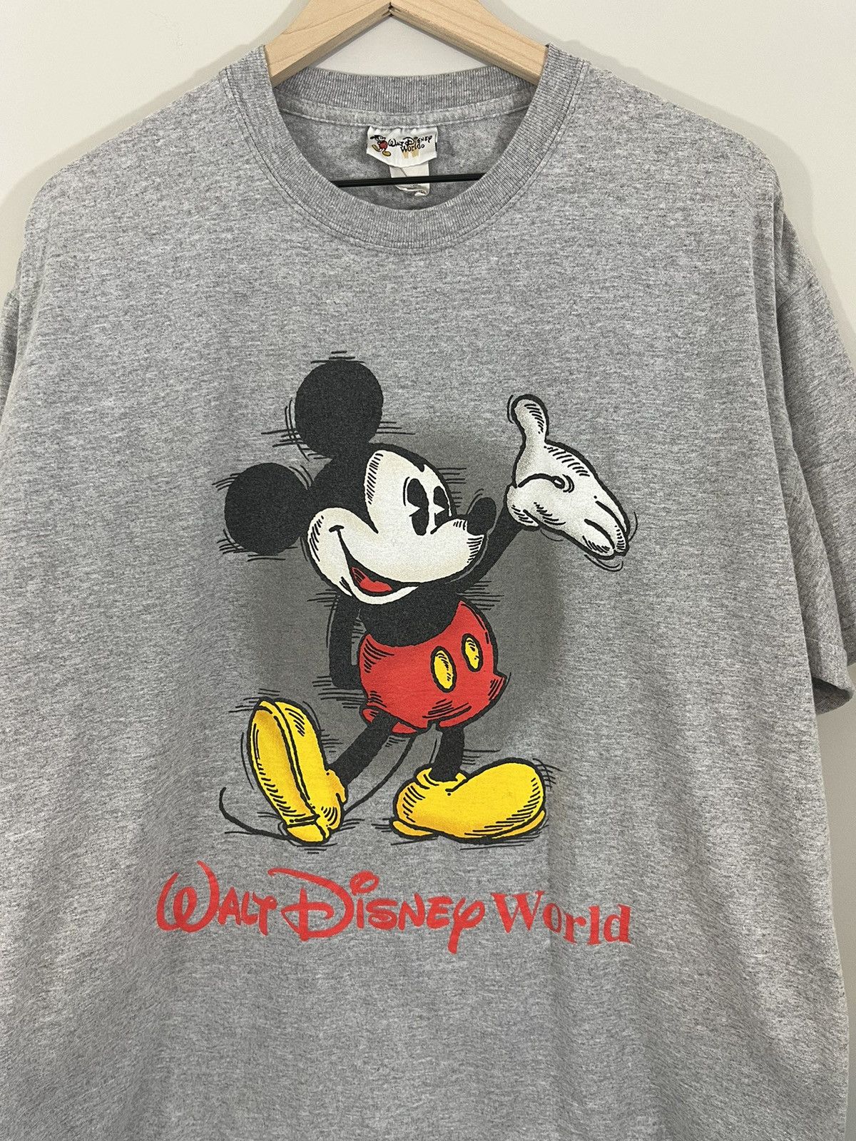 Disney Disney Retro Mickey Mouse Faded Tee Size US L / EU 52-54 / 3 - 1 Thumbnail