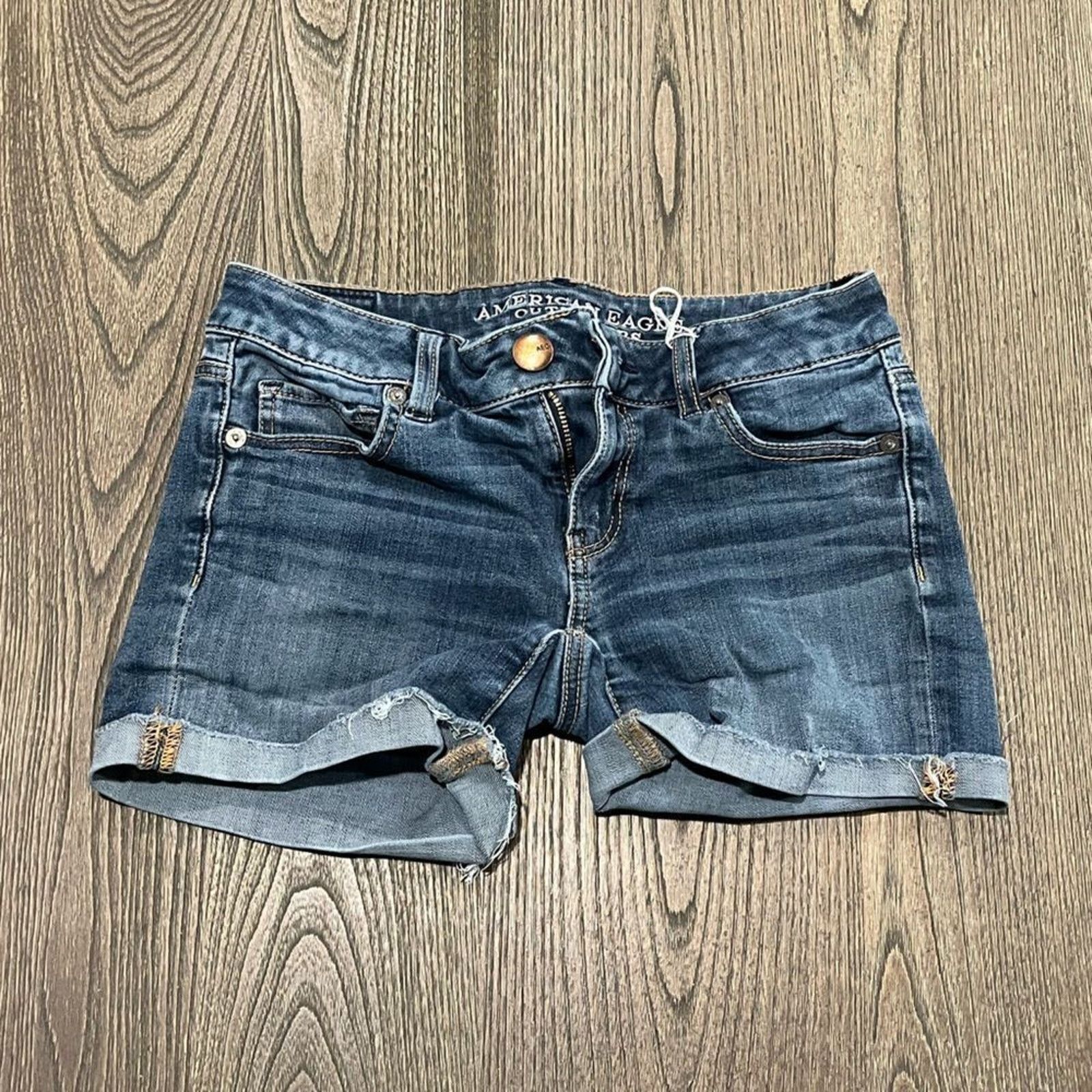 American Eagle Outfitters American Eagle Super Stretch Jean Shorts Roll Hem Size 0 Size 25" / US 0 / IT 36 - 1 Thumbnail
