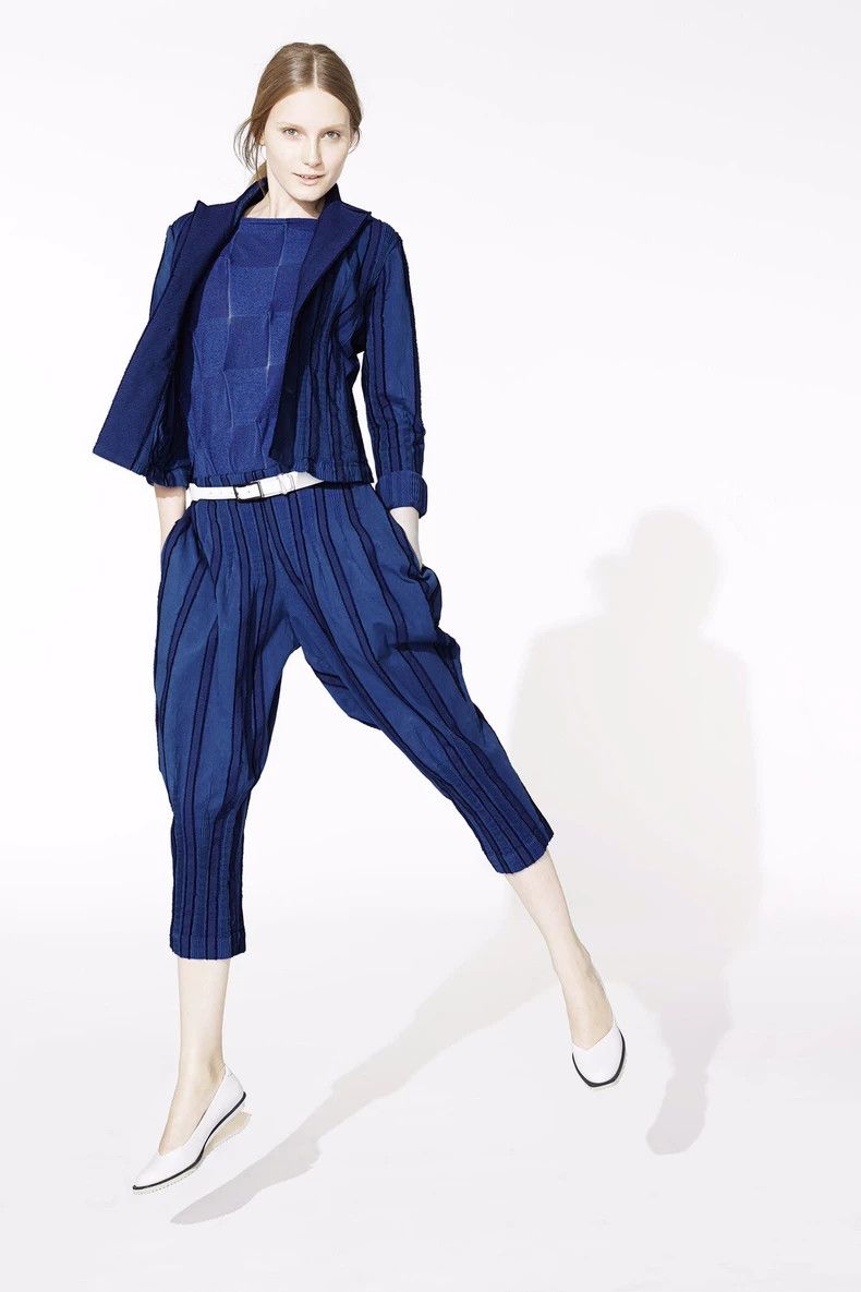 Issey Miyake Issey Miyake size:2 Blue mainline irregular-shaped pleated Size 23" - 5 Thumbnail