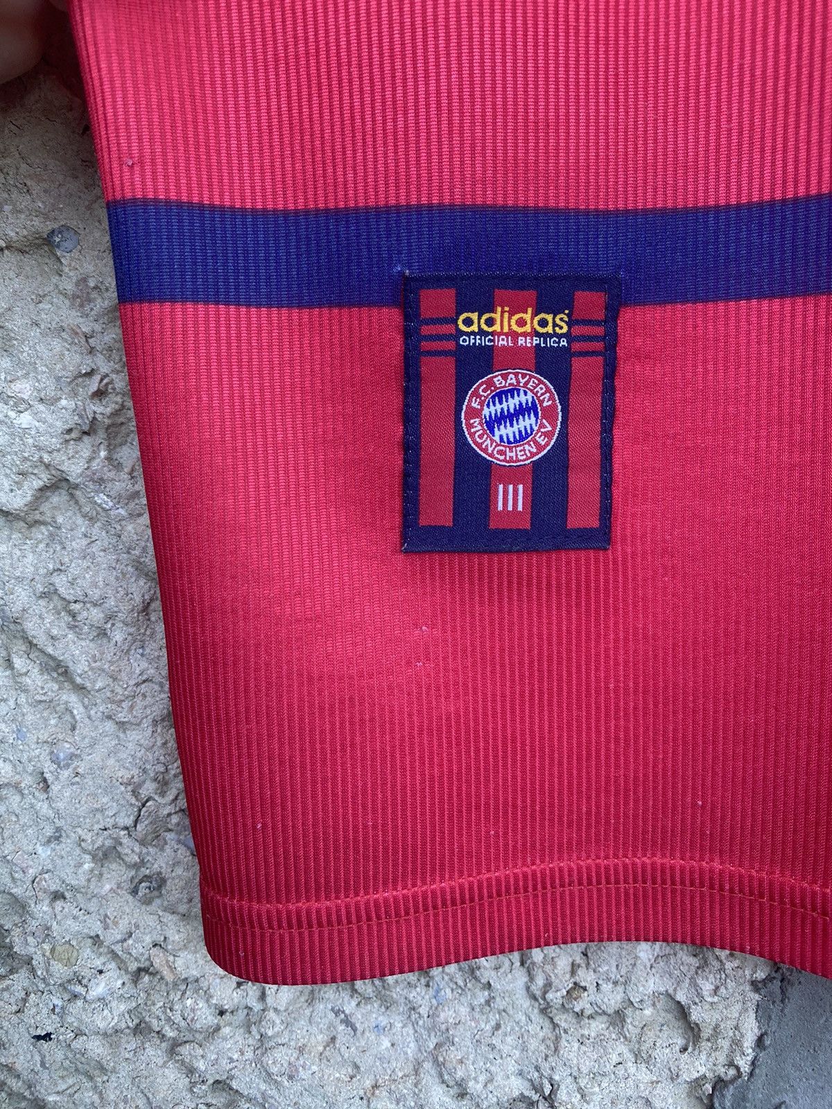 Vintage Vintage Soccer jersey Bayern Munich Opel 19 #Jancker size XL Size US XL / EU 56 / 4 - 7 Thumbnail