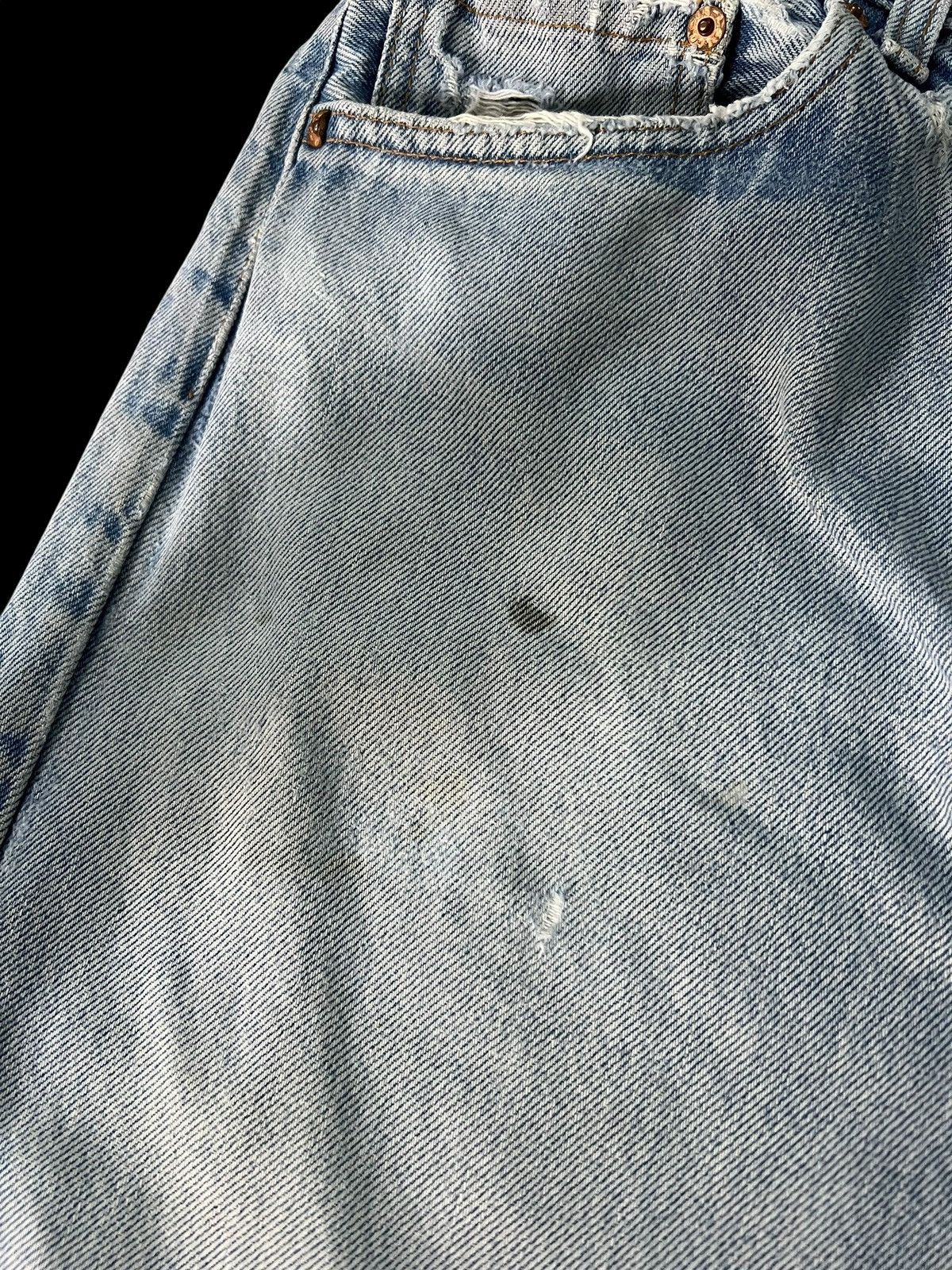 Levi's Vintage Levi’s 501xx Distress Faded Ripped Jean Size US 35 - 11 Thumbnail