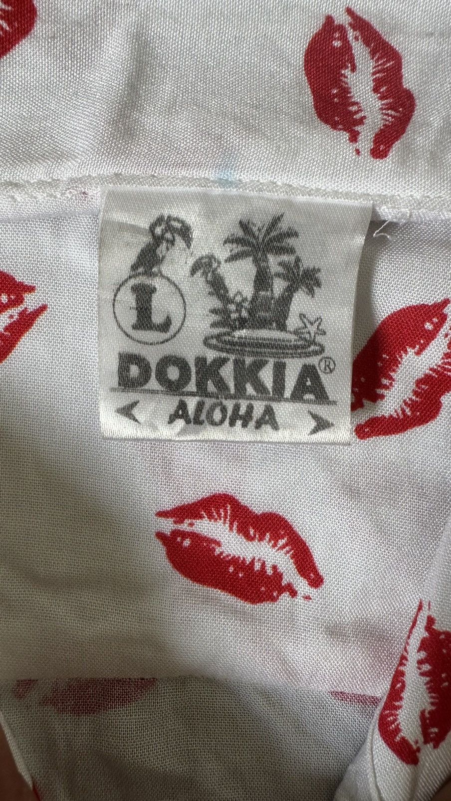 Vintage VINTAGE DOKKIA ALOHA LIPS PRINTED SHIRT Size US L / EU 52-54 / 3 - 7 Thumbnail