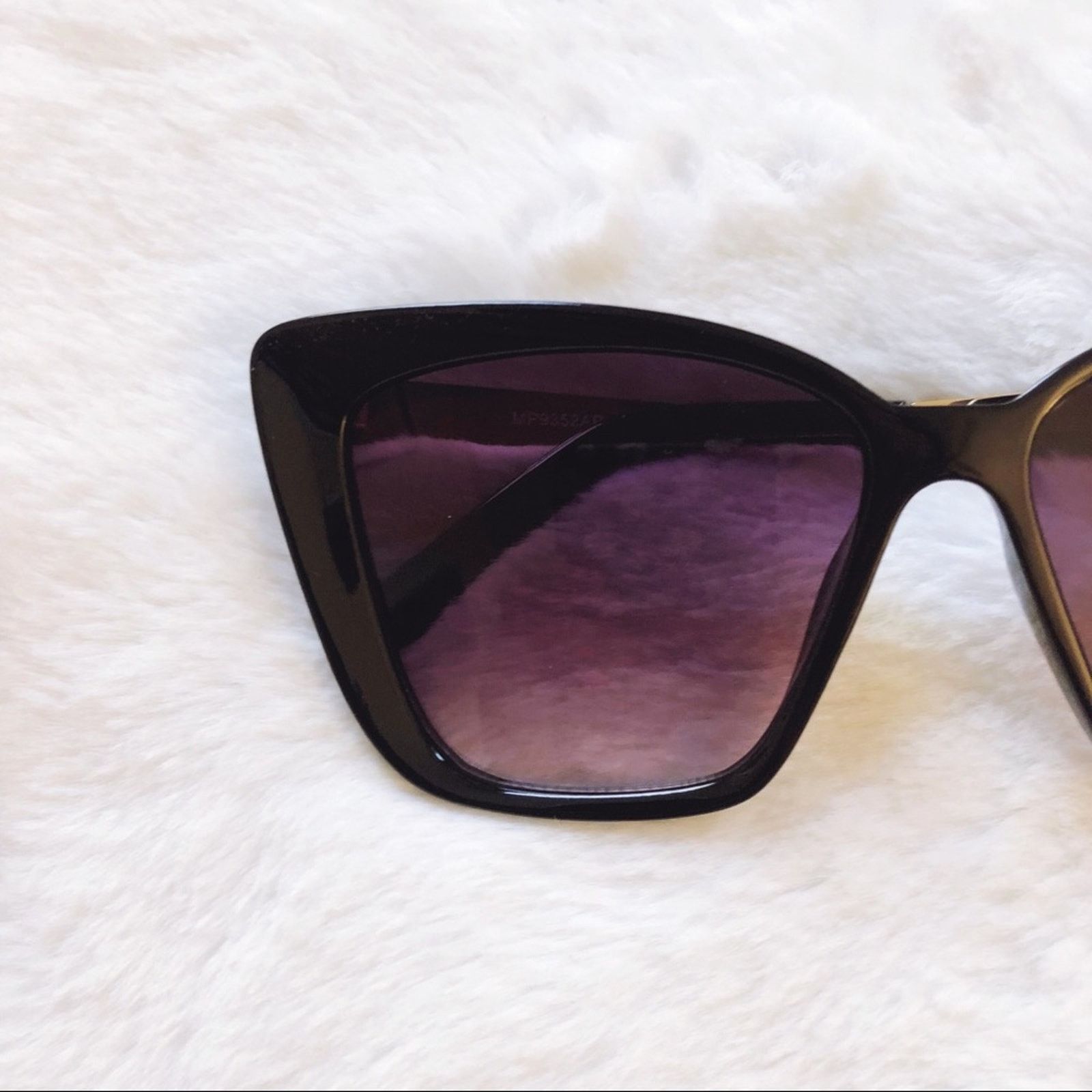 Other Hannah Black Oversized Cat Eye Sunglasses Size ONE SIZE - 2 Thumbnail