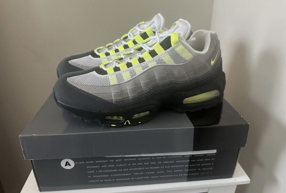 Nike Nike Air Max 95 OG Big Bubble Neon (2025/2026)(sz-5) Size US 5 / EU 37 - 7 Thumbnail