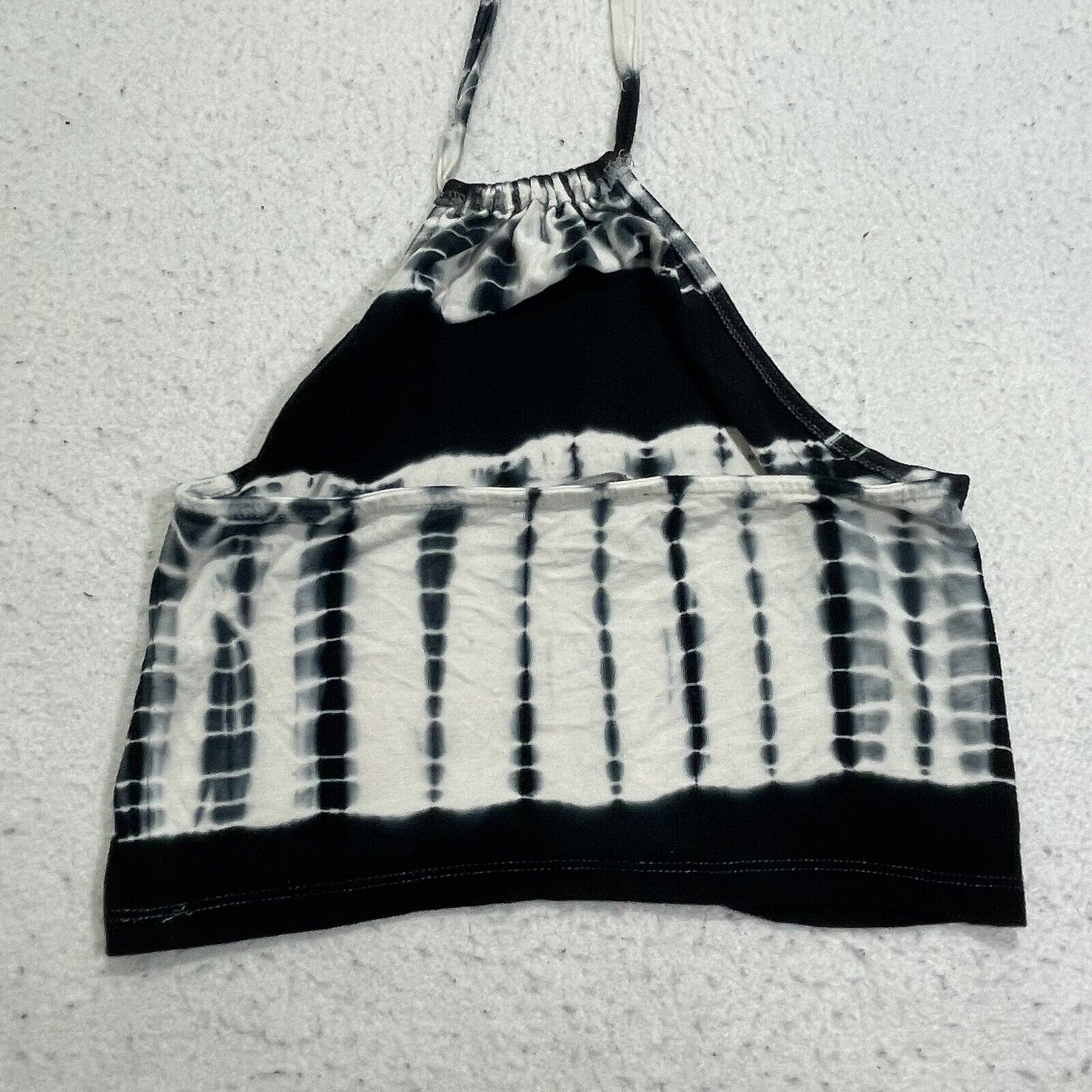 Forever 21 Forever21 Tie-Dye Navy Blue + White Halter Crop Top Size XS / US 0-2 / IT 36-38 - 3 Thumbnail