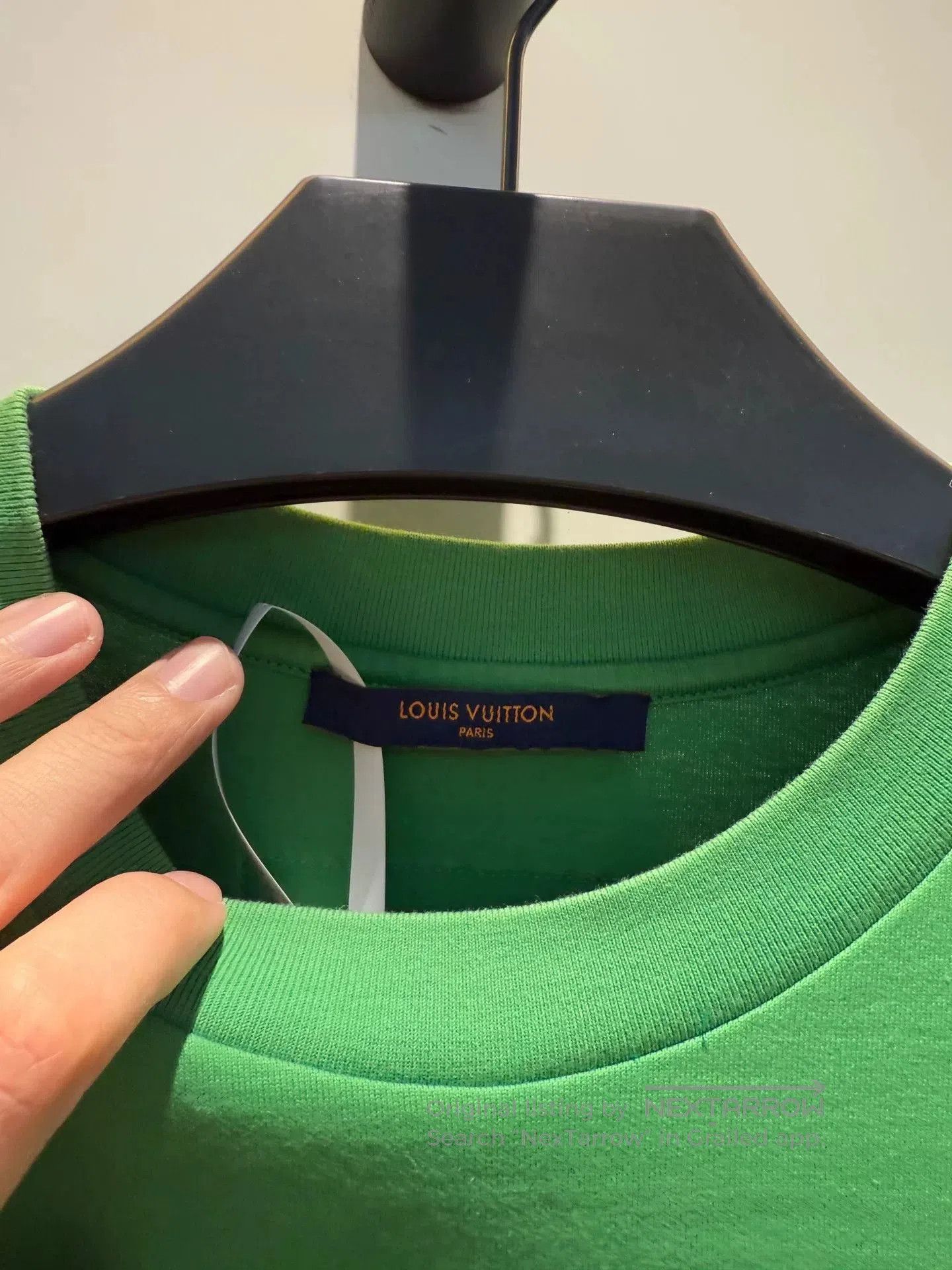 Louis Vuitton lv green embossed logo short sleeve t. Size US M / EU 48-50 / 2 - 3 Thumbnail