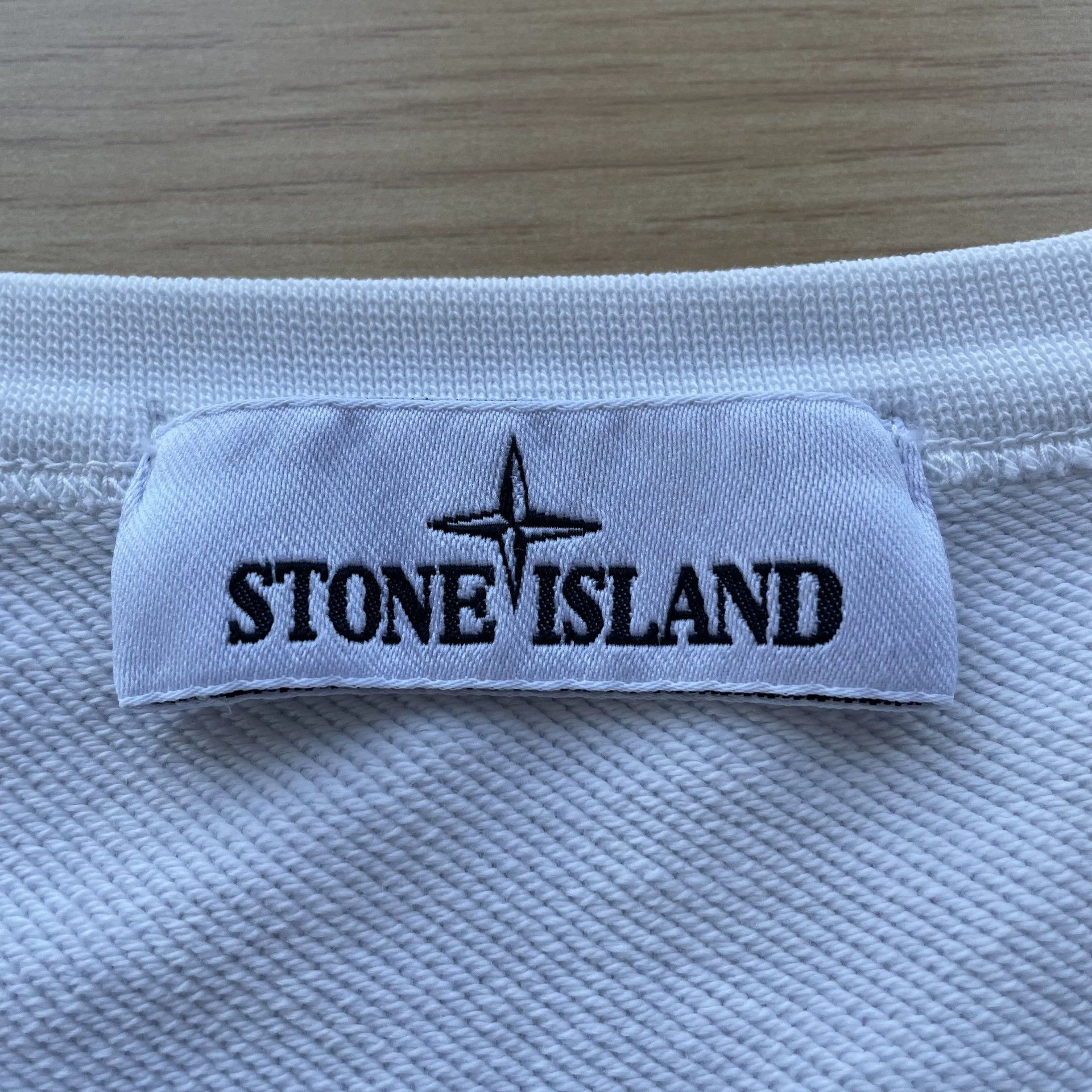 Stone Island STONE ISLAND SS22 solid crew patch sweatshirt men's white M Size US M / EU 48-50 / 2 - 5 Thumbnail