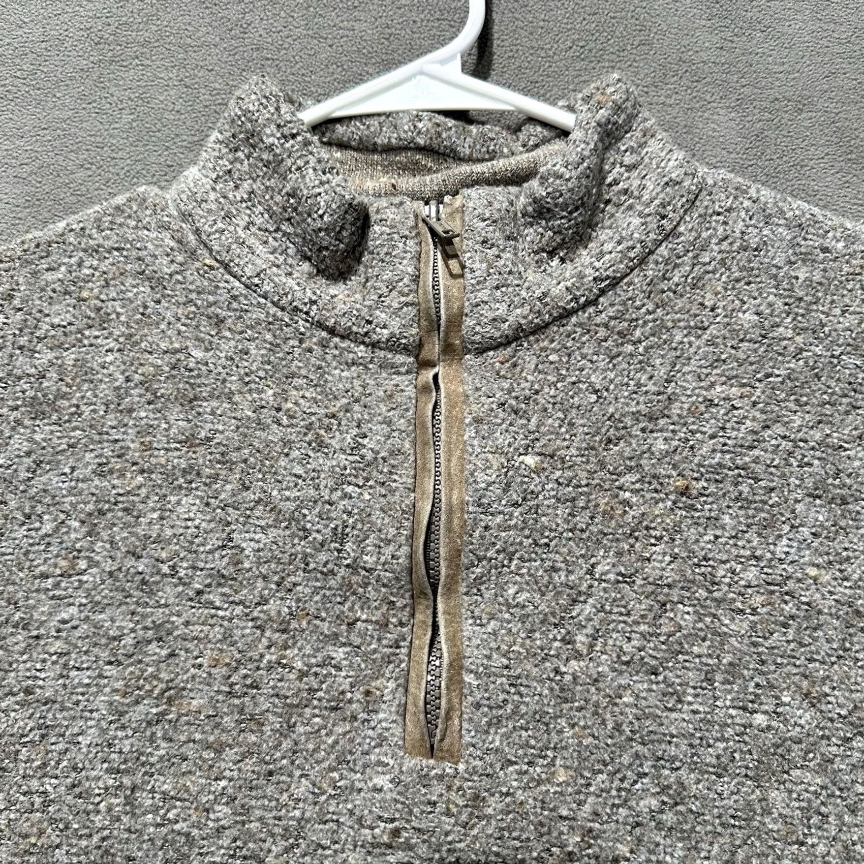 The Territory Ahead VINTAGE Territory Ahead Sweater Mens Large Gray Quarter Zip Fleece Hiking 90s Casual Outdoor Zipper Pullover Winter Fall Spring Nice Used Size US L / EU 52-54 / 3 - 3 Thumbnail