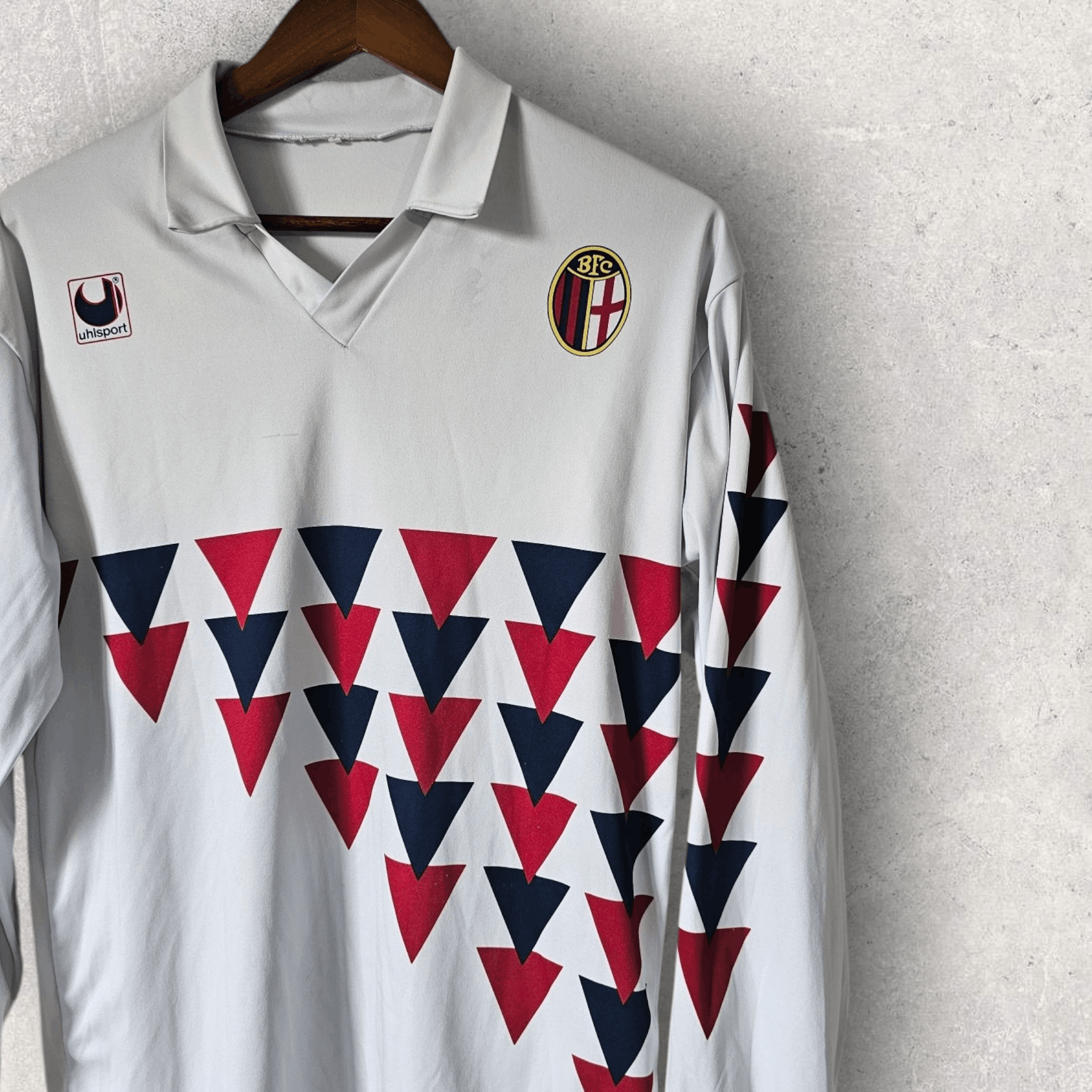 Vintage Bologna 1990-1991 UHL Kit Size US M / EU 48-50 / 2 - 2 Thumbnail