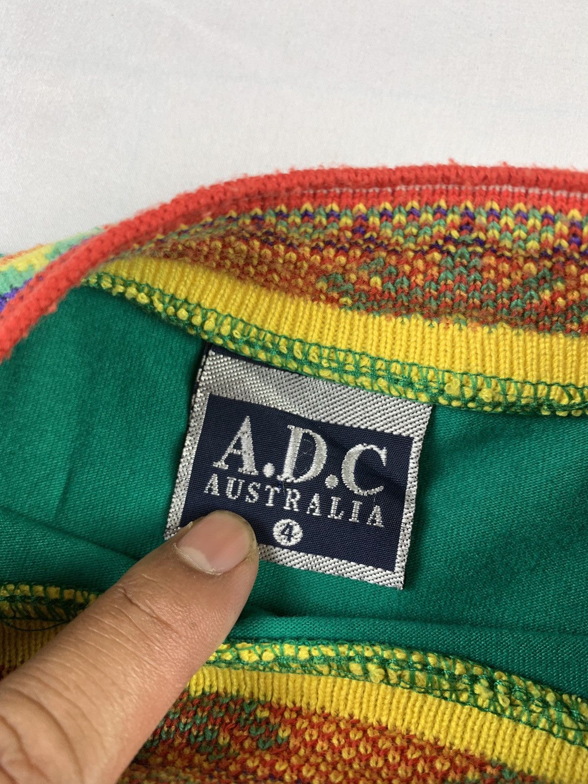 Japanese Brand 2000s Australia Multicolor Embroidered Ringer Baby Tee Size XS / US 0-2 / IT 36-38 - 7 Thumbnail