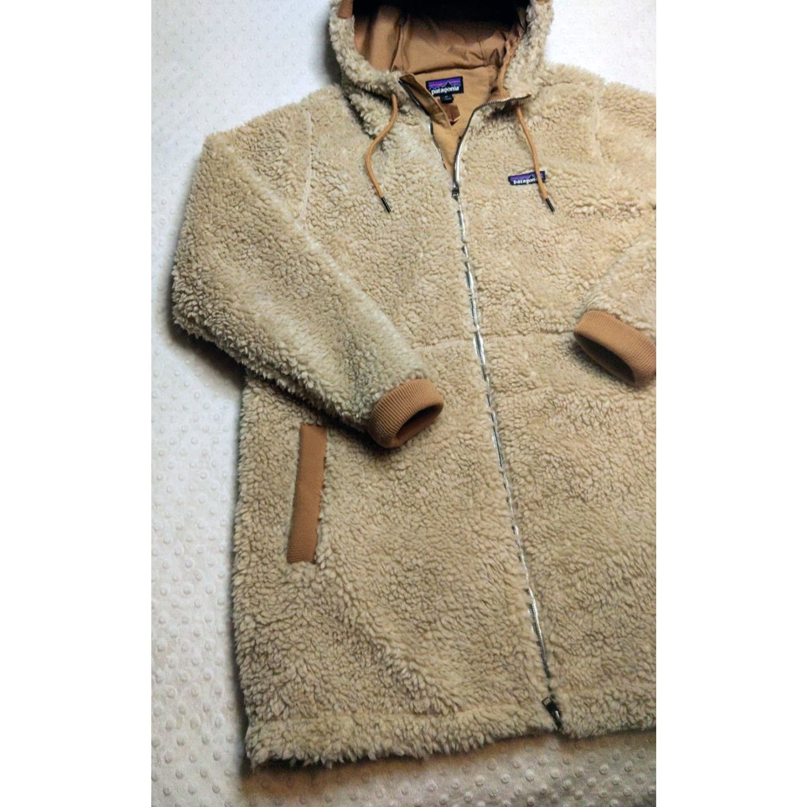 Patagonia Patagonia Jacket Women’s Parka Mid Dusty Mesa XL Beige Fall Winter Spring Parka Insulated Hooded Full Zip Pockets Logo Modern Bohemian Teddy Bear Size XL / US 12-14 / IT 48-50 - 3 Thumbnail