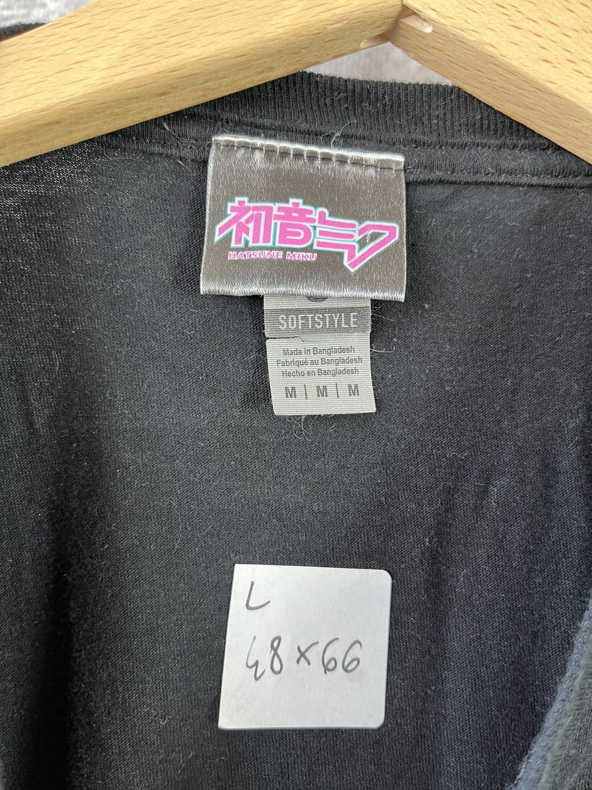 Japanese Brand × Vintage Anime Movie Hatsune Miku Tshirt (L) Size US M / EU 48-50 / 2 - 4 Thumbnail