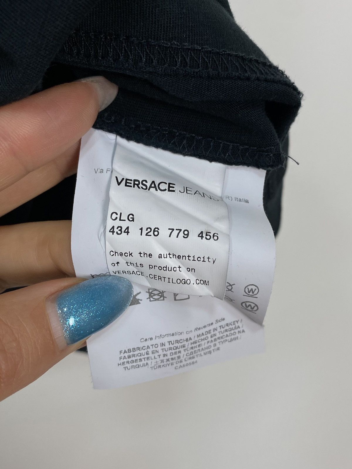 Versace Jeans Couture Versace Jeans Couture T Shirt With Tiger Logo Size M Black Size US M / EU 48-50 / 2 - 6 Thumbnail