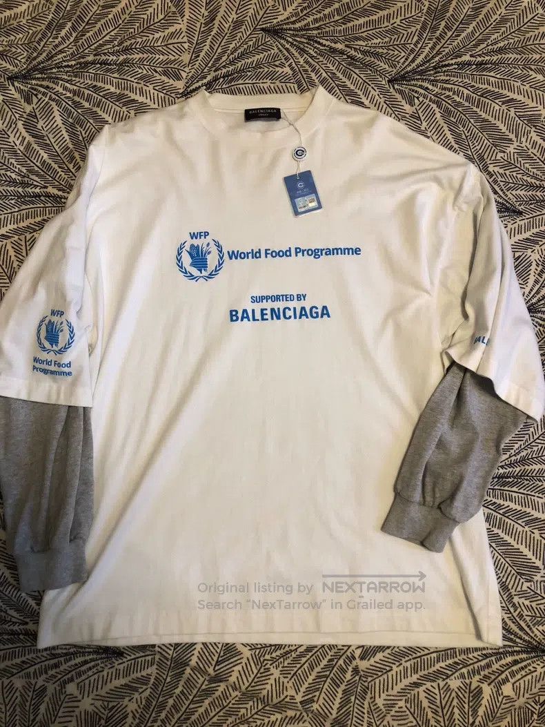 Balenciaga Balenciaga Logo lettering print crew-neck loose-fitting lo Size US L / EU 52-54 / 3 - 1 Thumbnail