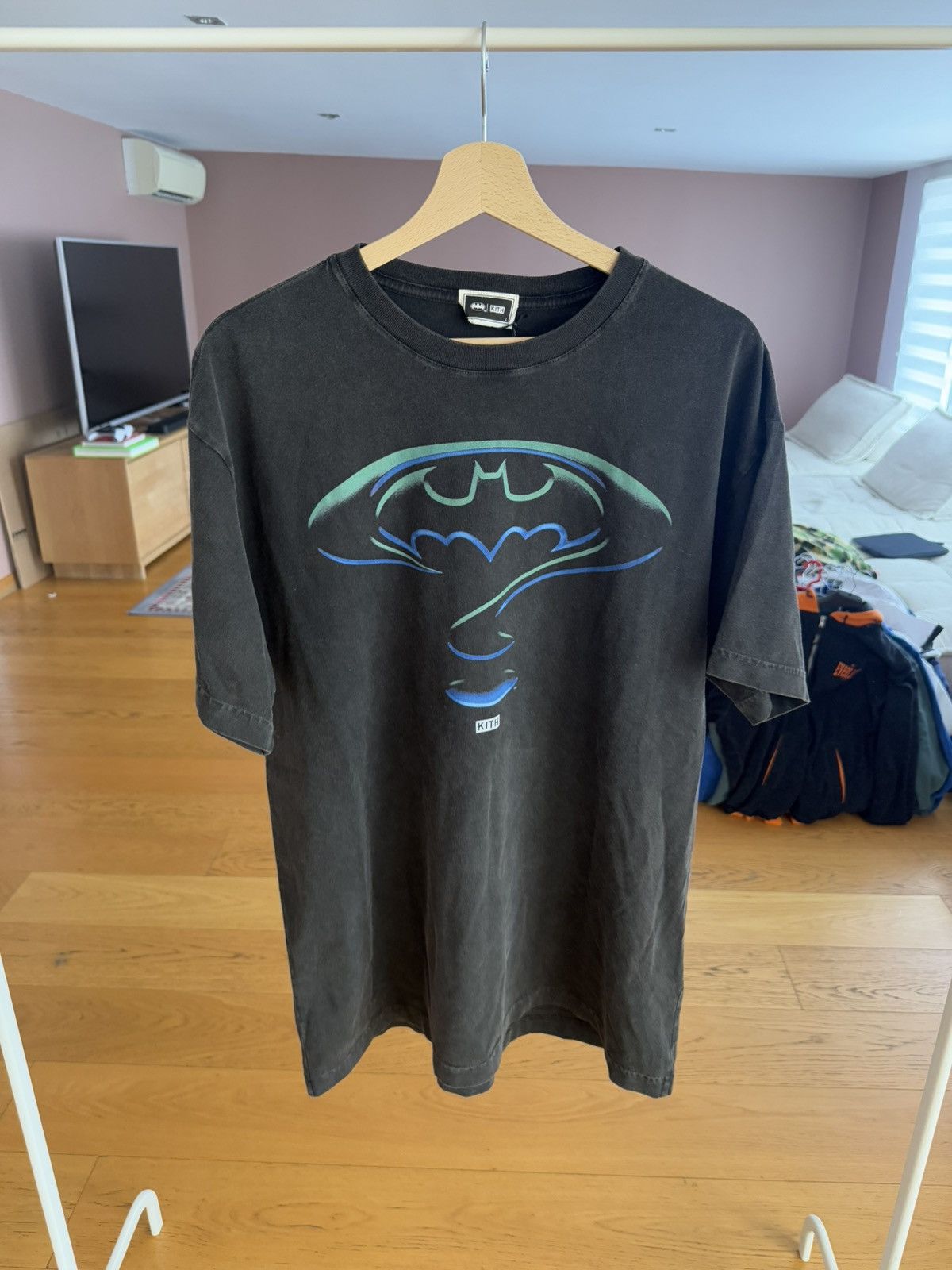 トップス Kith Batman Selina Kyle Vintge Tee Buy Kith x Batman Selina Kyle Vintage Tee 'Black