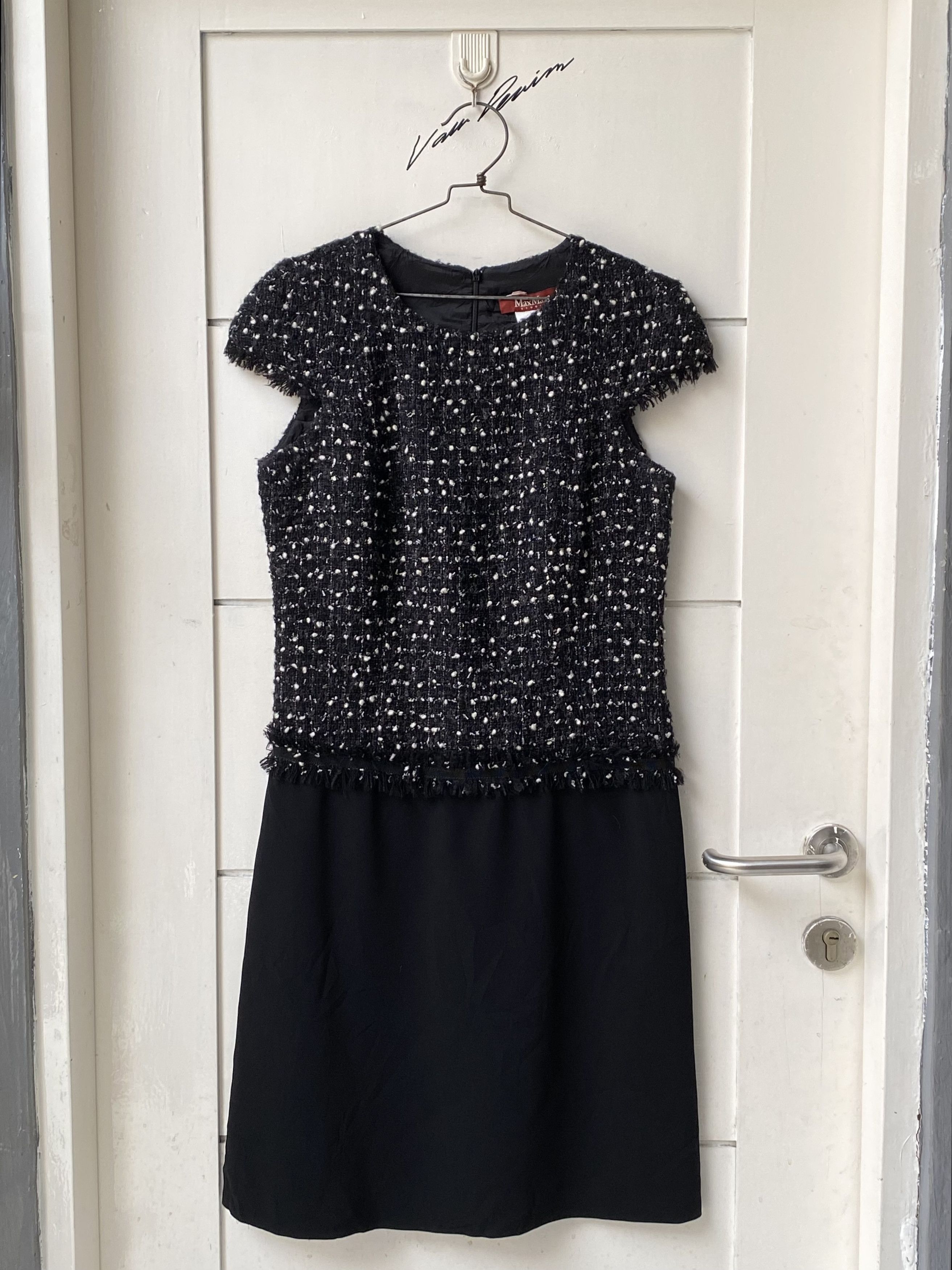 Max Mara MAX MARA Studio Chanel Knit Midi Dress Size XS / US 0-2 / IT 36-38 - 1 Thumbnail