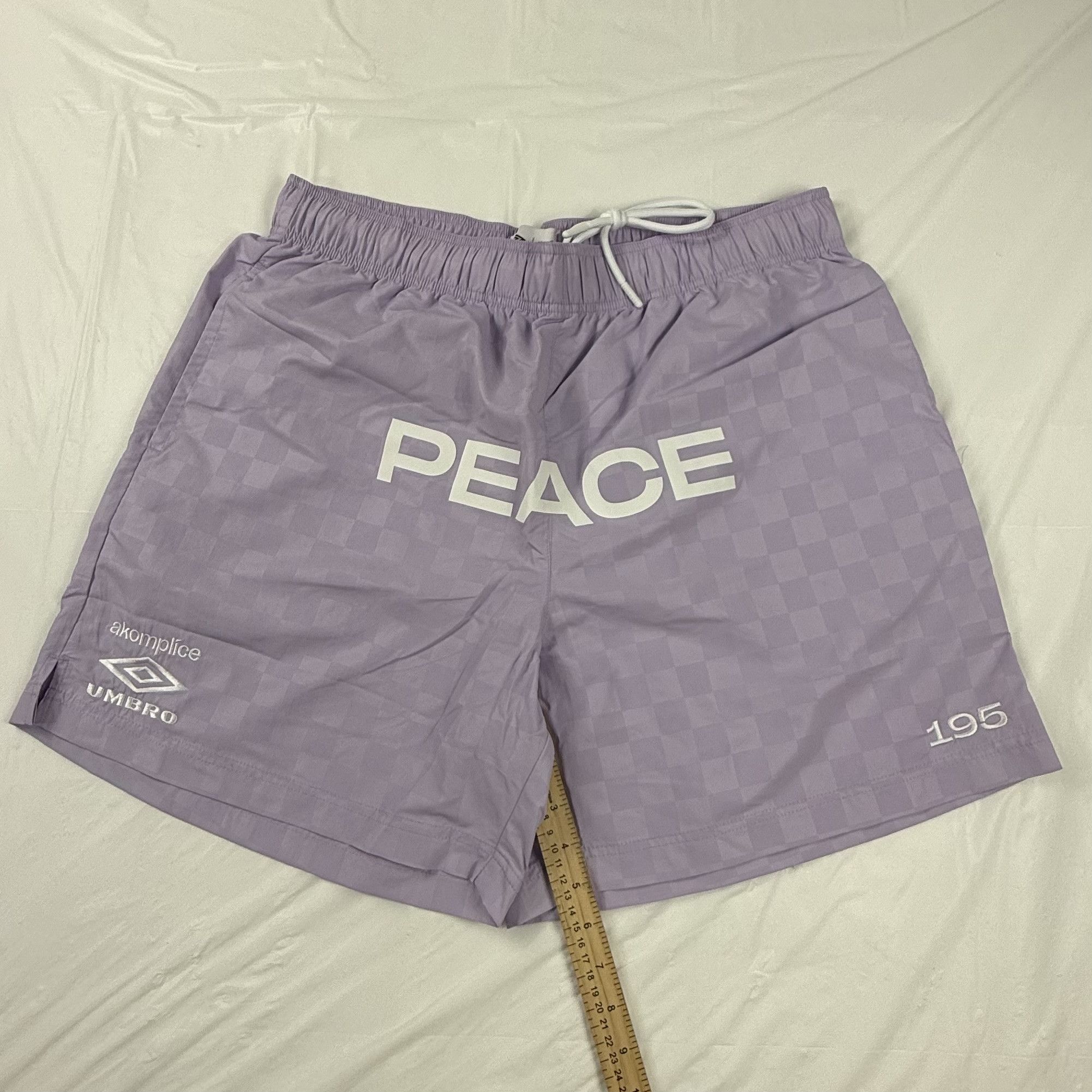 Umbro Umbro x Akomplice Peace Checkered Shorts Pastel Lilac XL NWT Size US 36 / EU 52 - 3 Thumbnail