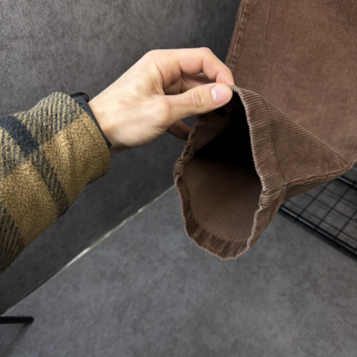 Japanese Brand × Uniqlo Uniqlo Brown Velvet Pants Size US 32 / EU 48 - 8 Thumbnail
