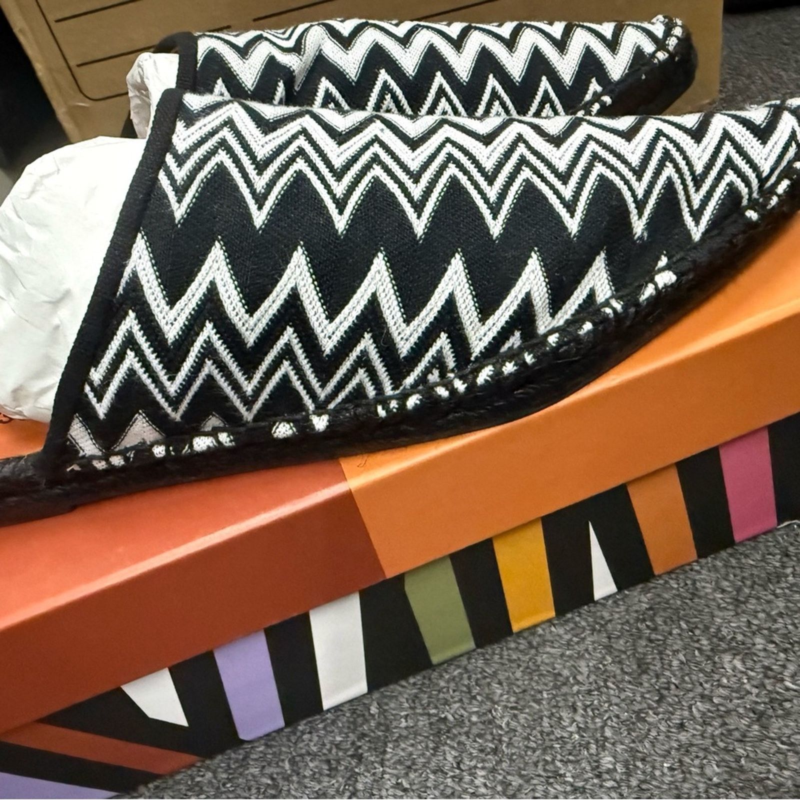 Missoni NWT Missoni Women's Zigzag Espadrille Loafer Shoes 39 US 9 Size US 9 / IT 39 - 2 Thumbnail