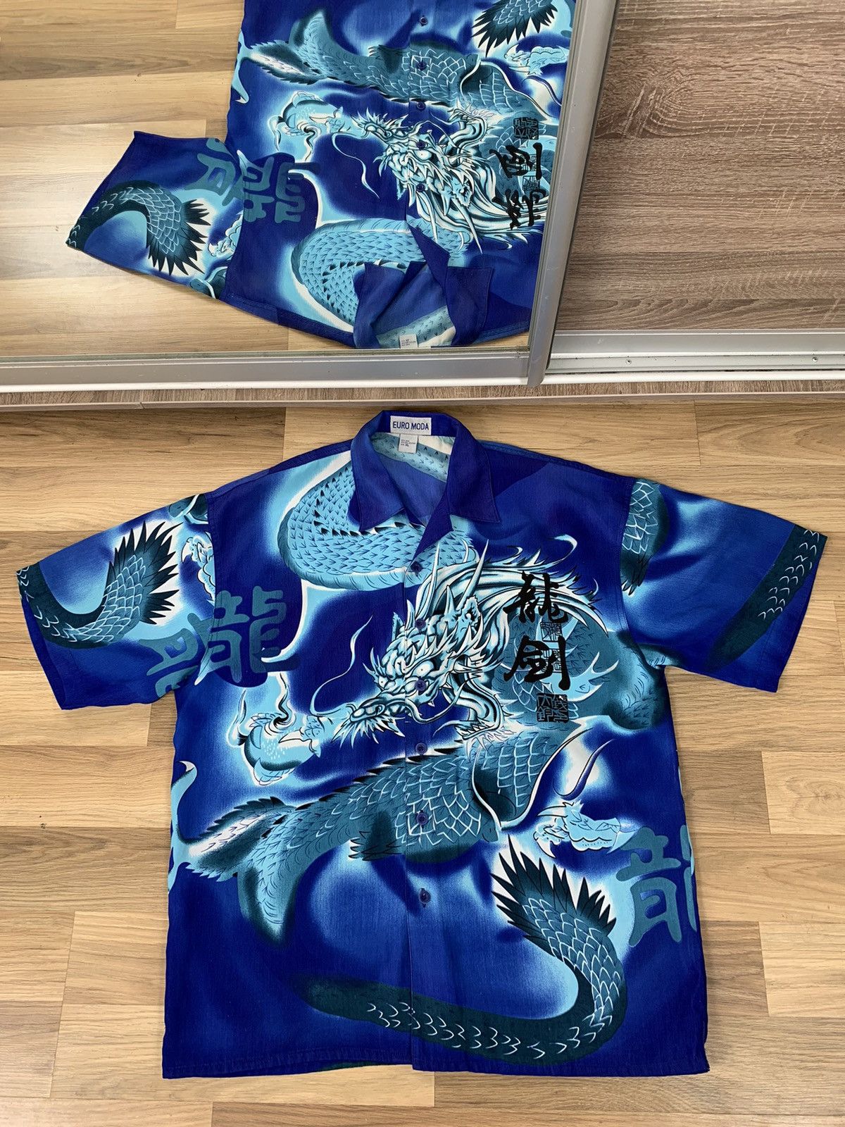 Vintage Vintage Y2K Japanese Style Dragon Button Up Shirt Size US XL / EU 56 / 4 - 1 Thumbnail