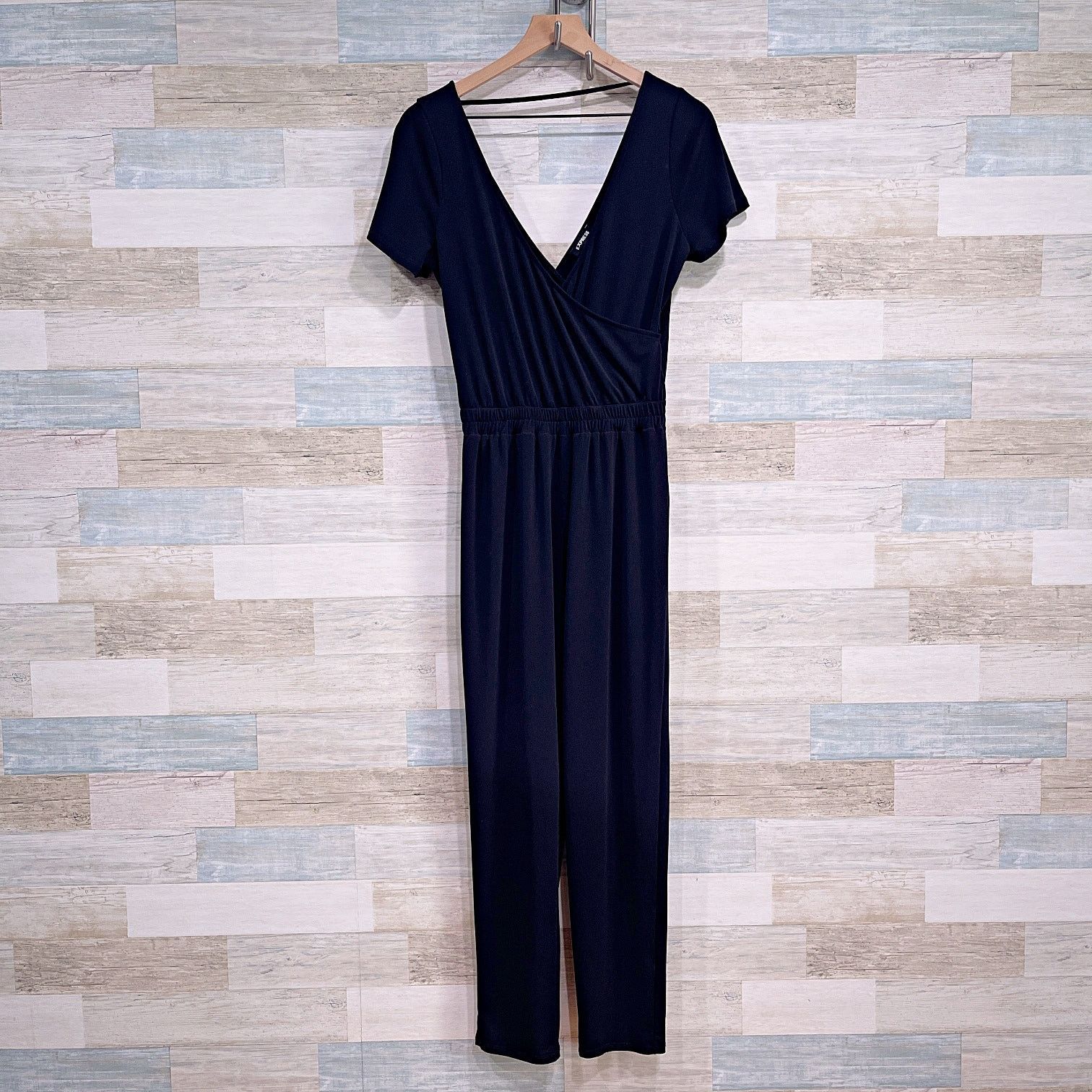 Express Express Surplice Cinch Waist Jumpsuit Black Womens Small Size 27" / US 4 / IT 40 - 1 Thumbnail