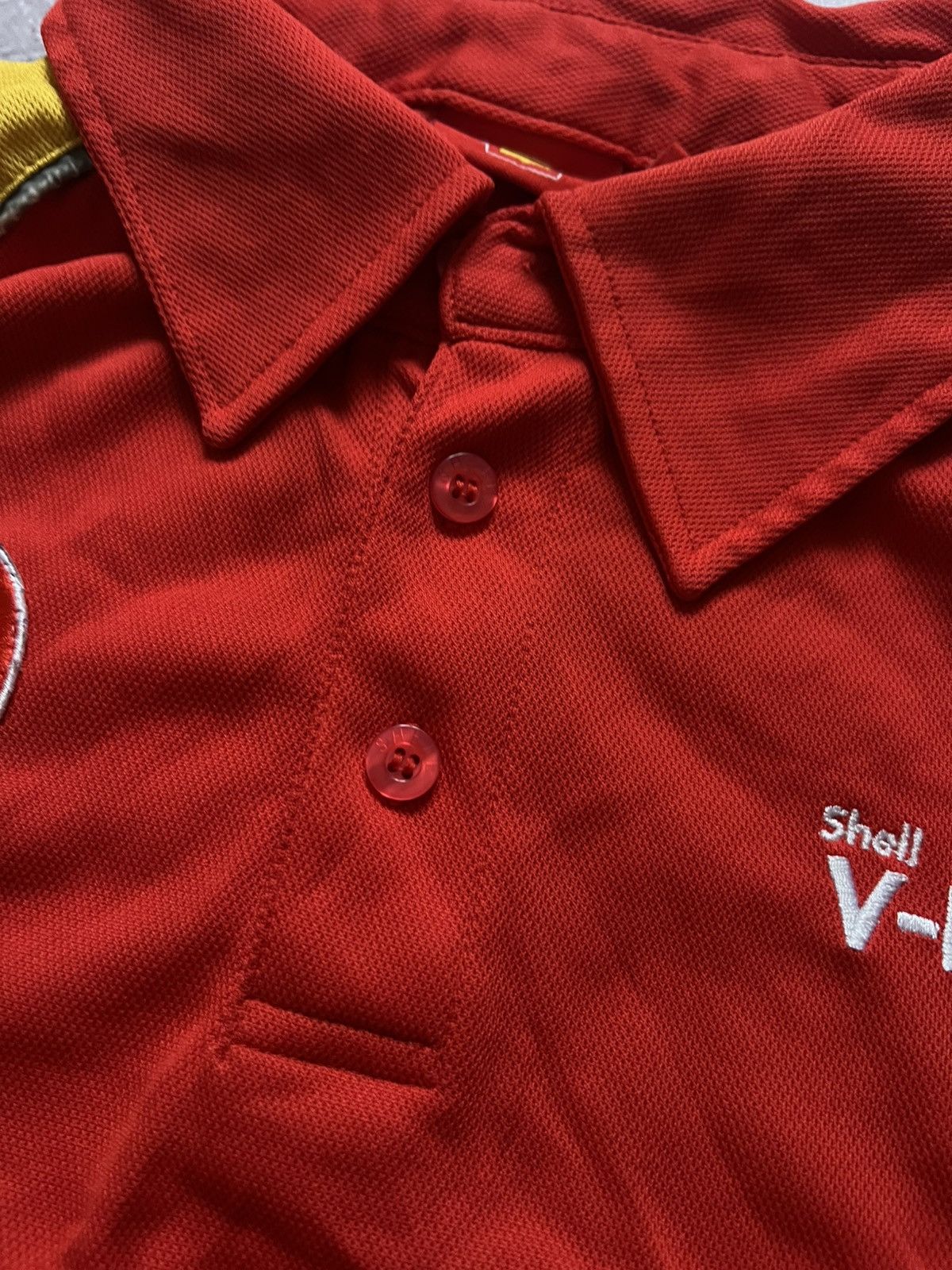 Ferrari Ferrari Shell V-Power Men's Button-Down T-Shirt, Formula 1 L Size US L / EU 52-54 / 3 - 4 Thumbnail