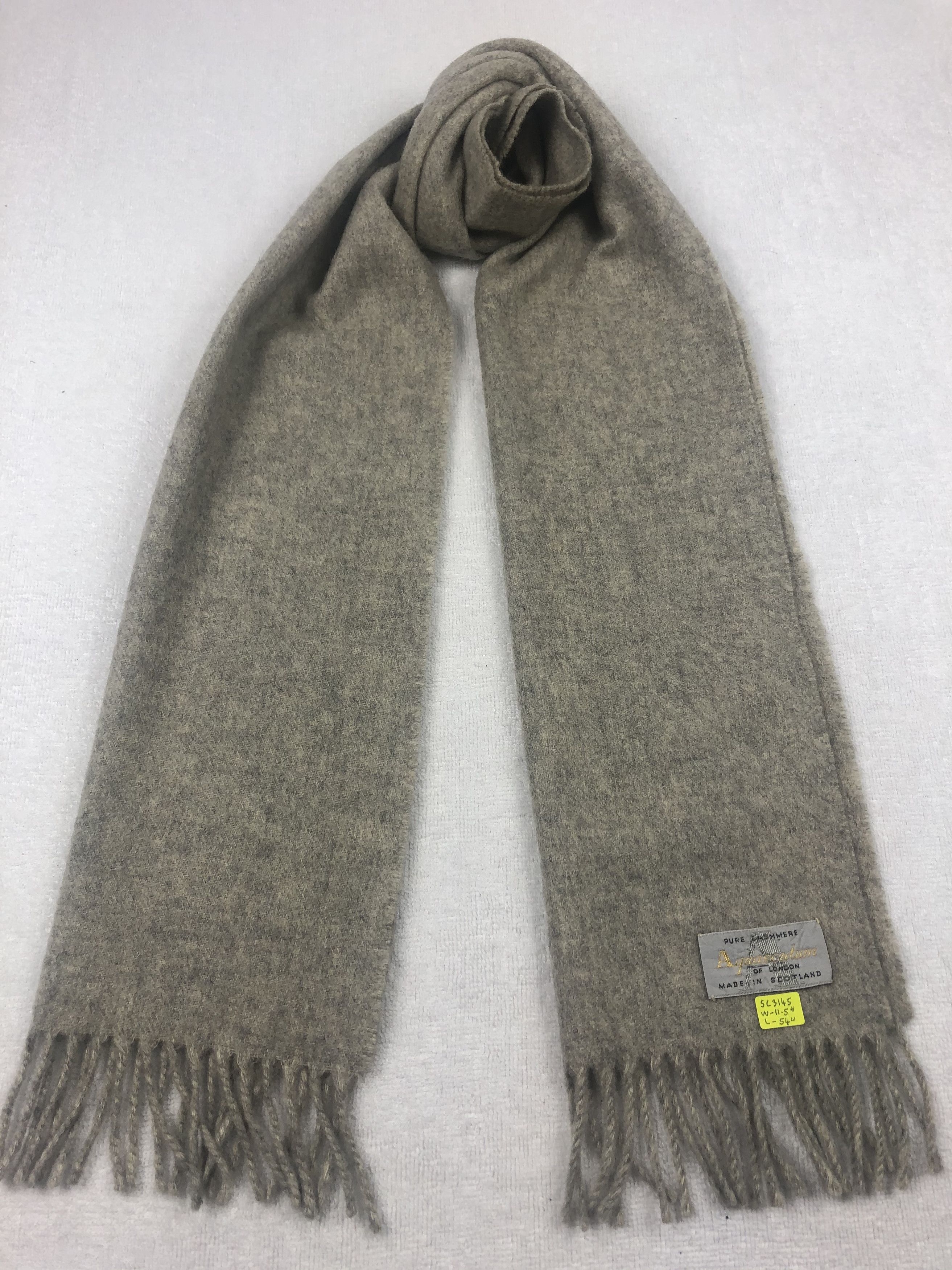 Aquascutum Aquasqutum Cashmere Scarf / Muffler / Neckwear Size ONE SIZE - 1 Thumbnail
