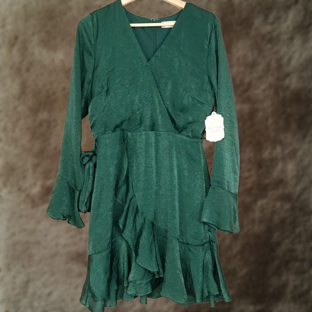 altar'd state green ruffle dress Vintage Womens M Wrap Bell Sleeve Party Cocktail New care-Dry Clean