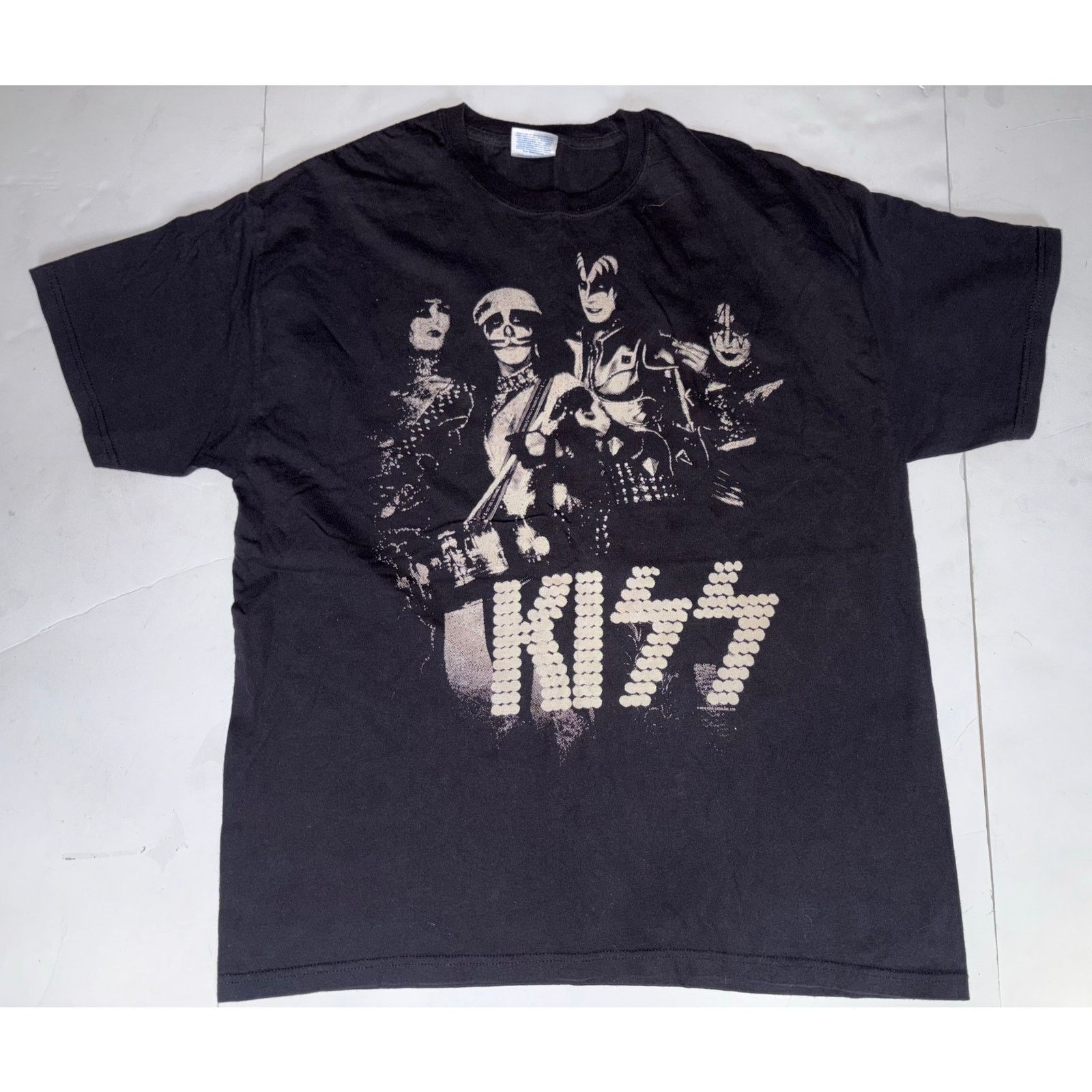 Hanes Kiss band rock shirt 2010 size XL black short sleeve Size US XL / EU 56 / 4 - 1 Thumbnail