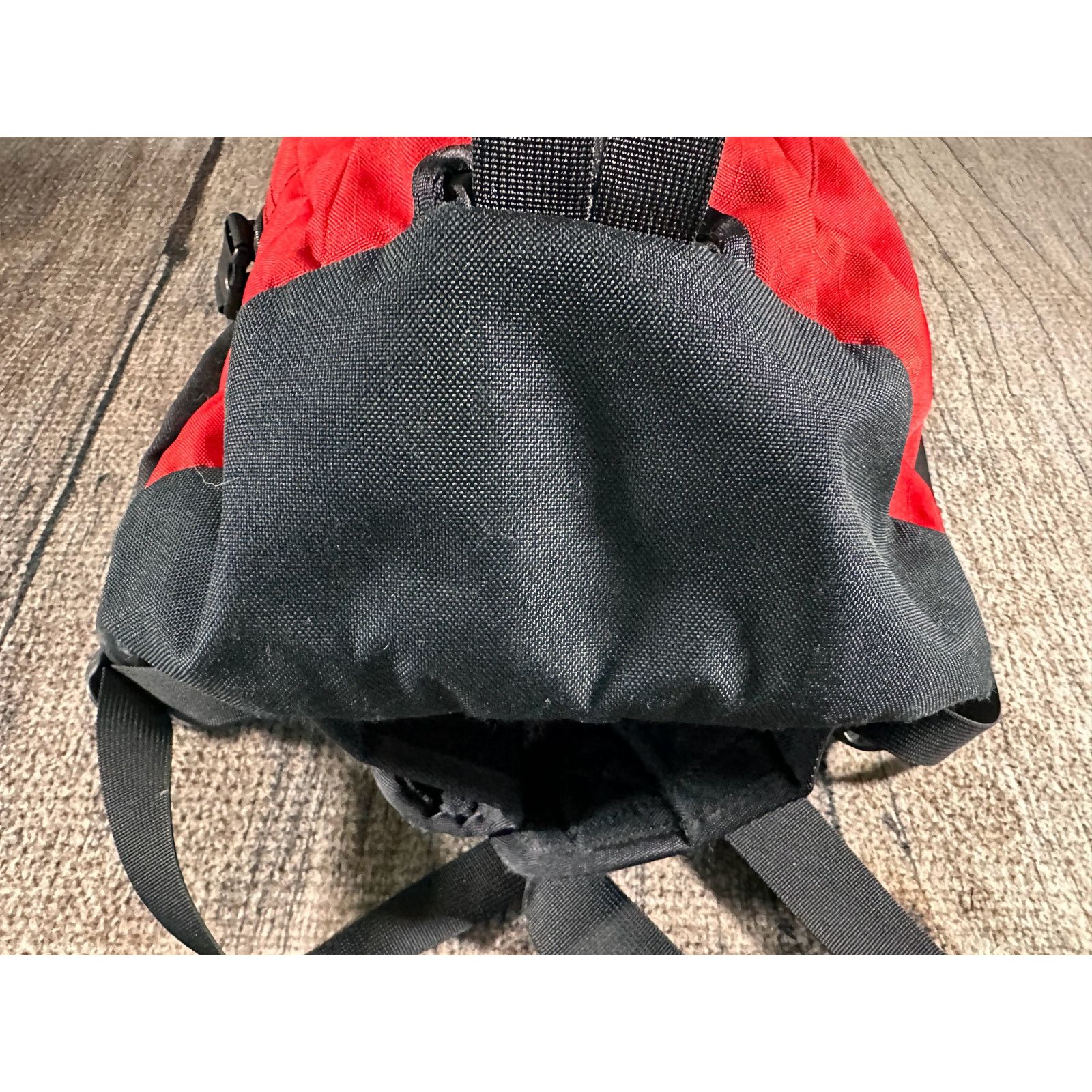 Burton Vtg Burton AK 457 Snowbaord Backpack Red/Black Front-Straps Size ONE SIZE - 7 Thumbnail