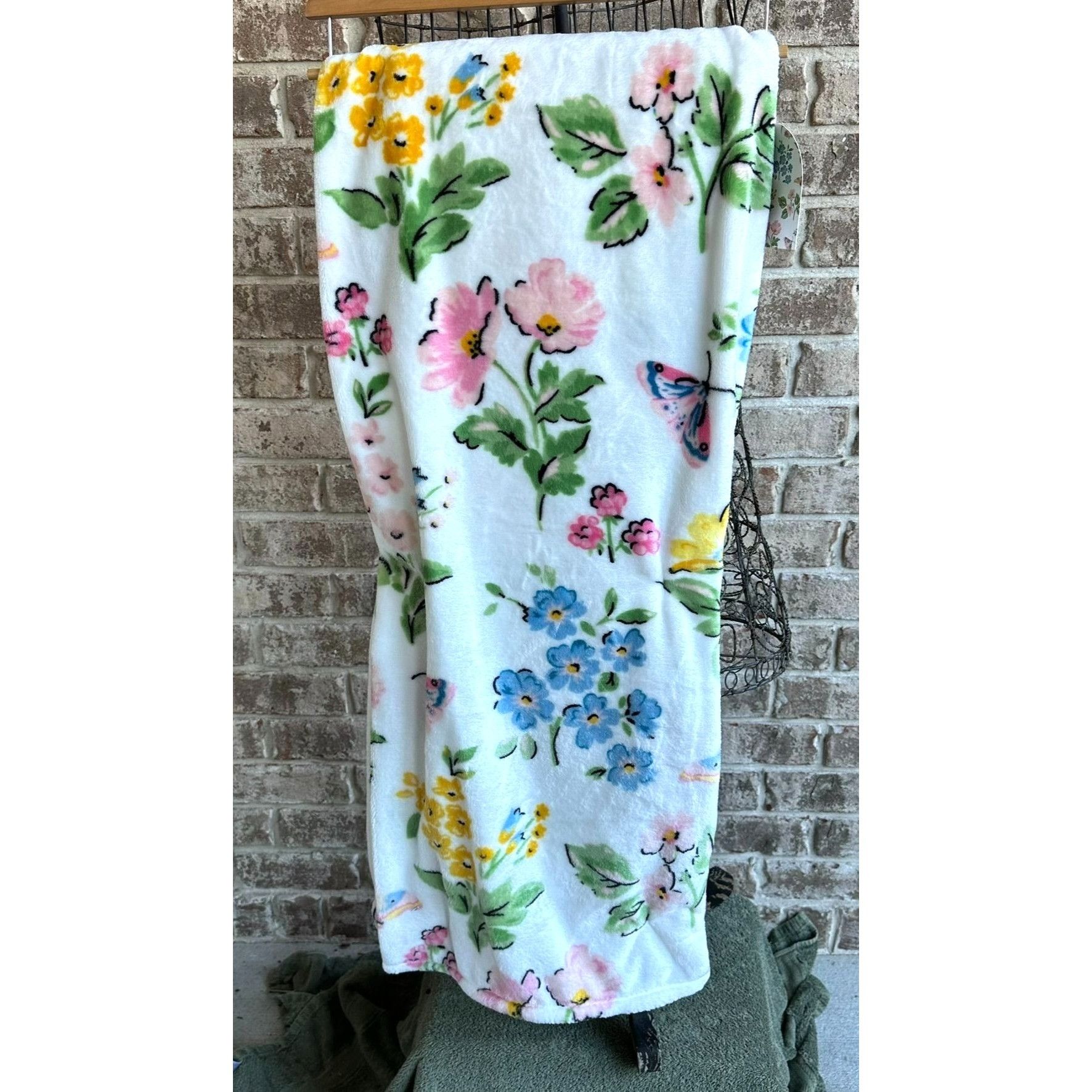 Designer × Handmade Studio Curate Plush Throw Butterflies Flowers 50 x 70 inch F Size ONE SIZE - 2 Thumbnail