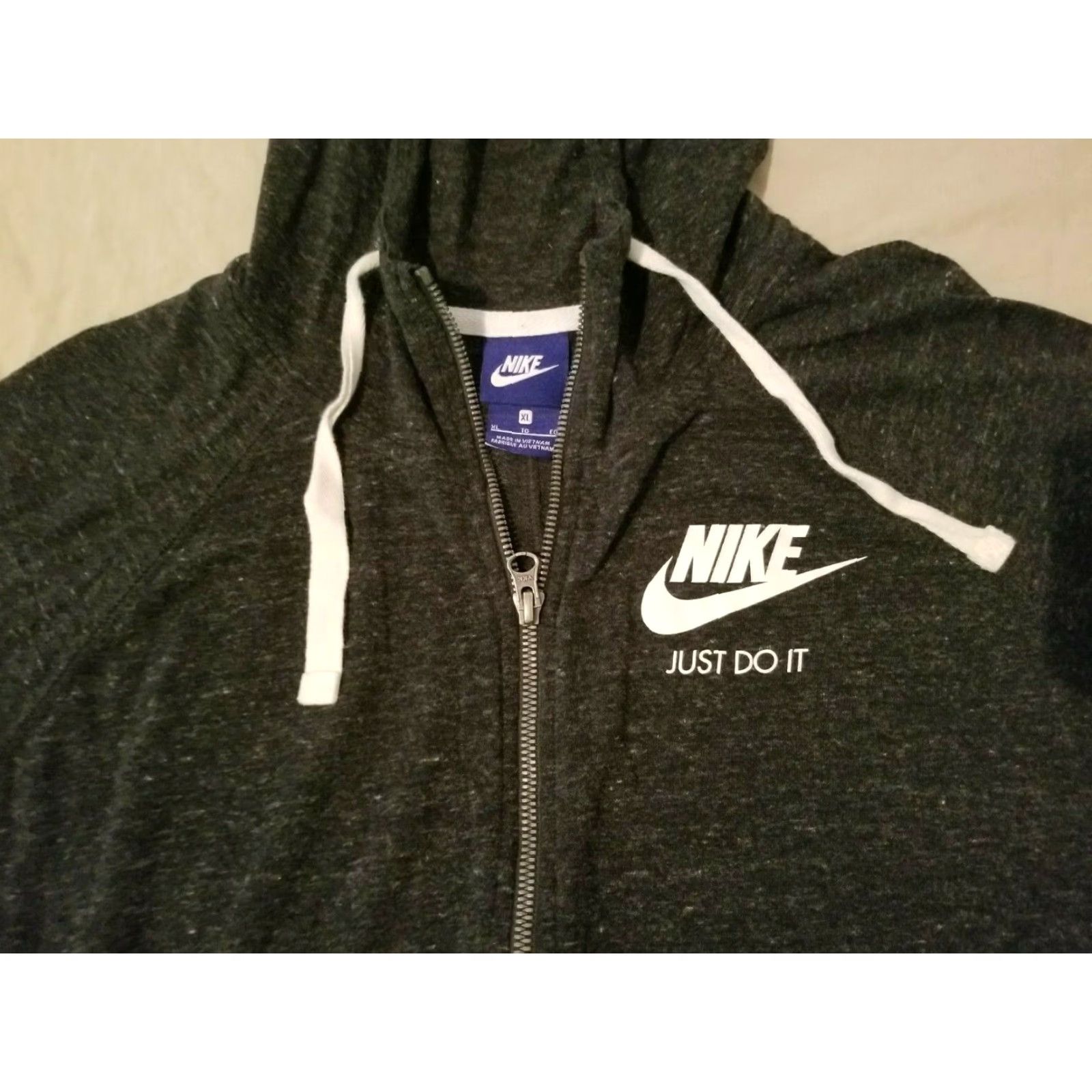 Nike Nike Jacket Womens Athletic Hooded Gray XL Regular Cotton 100% Cotton Activewear Everyday Basic Jacket Women’s Size XL Gray Nike Hooded Jacket Size XL / US 12-14 / IT 48-50 - 2 Thumbnail